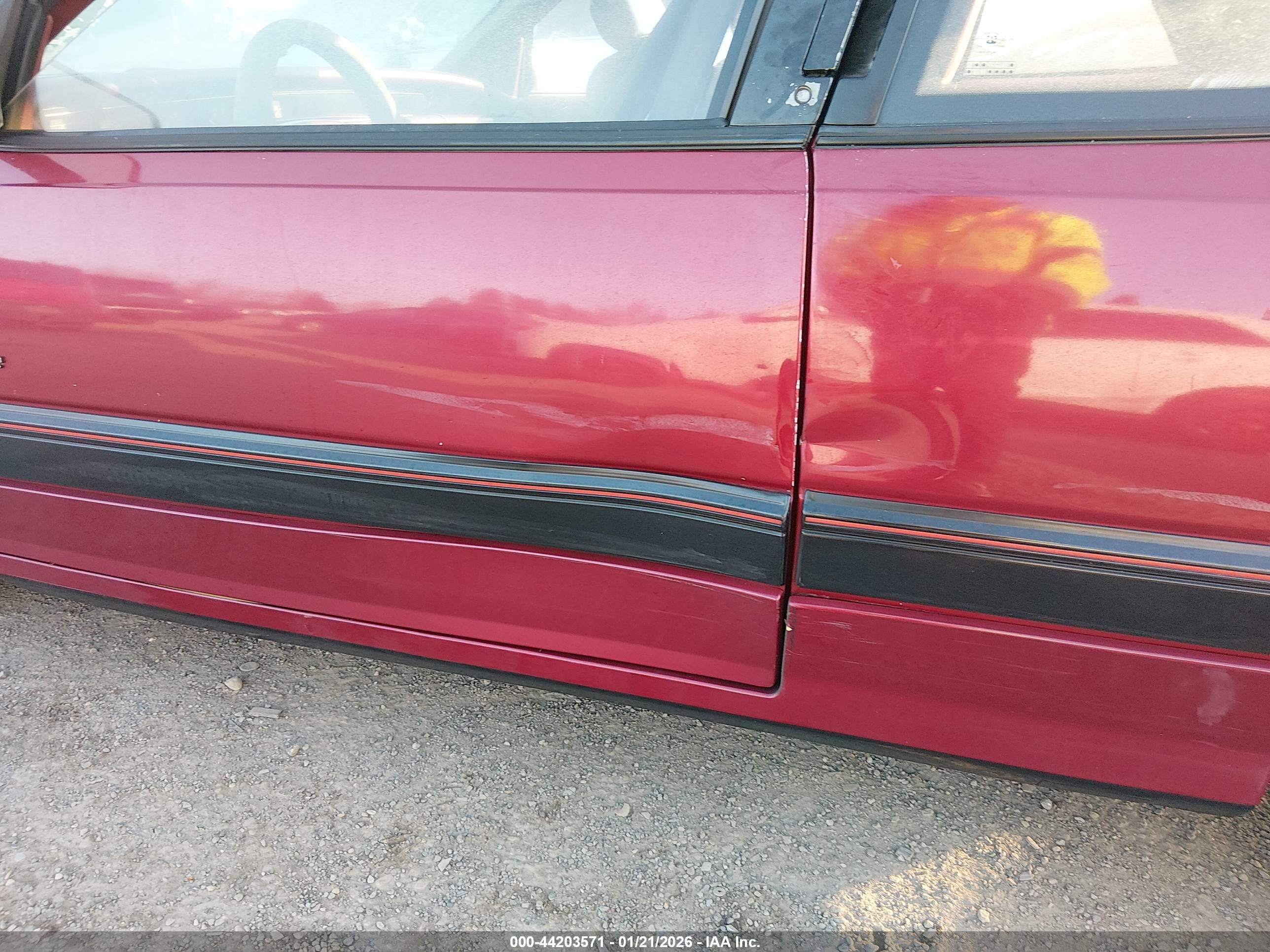 BUICK REGAL image 6