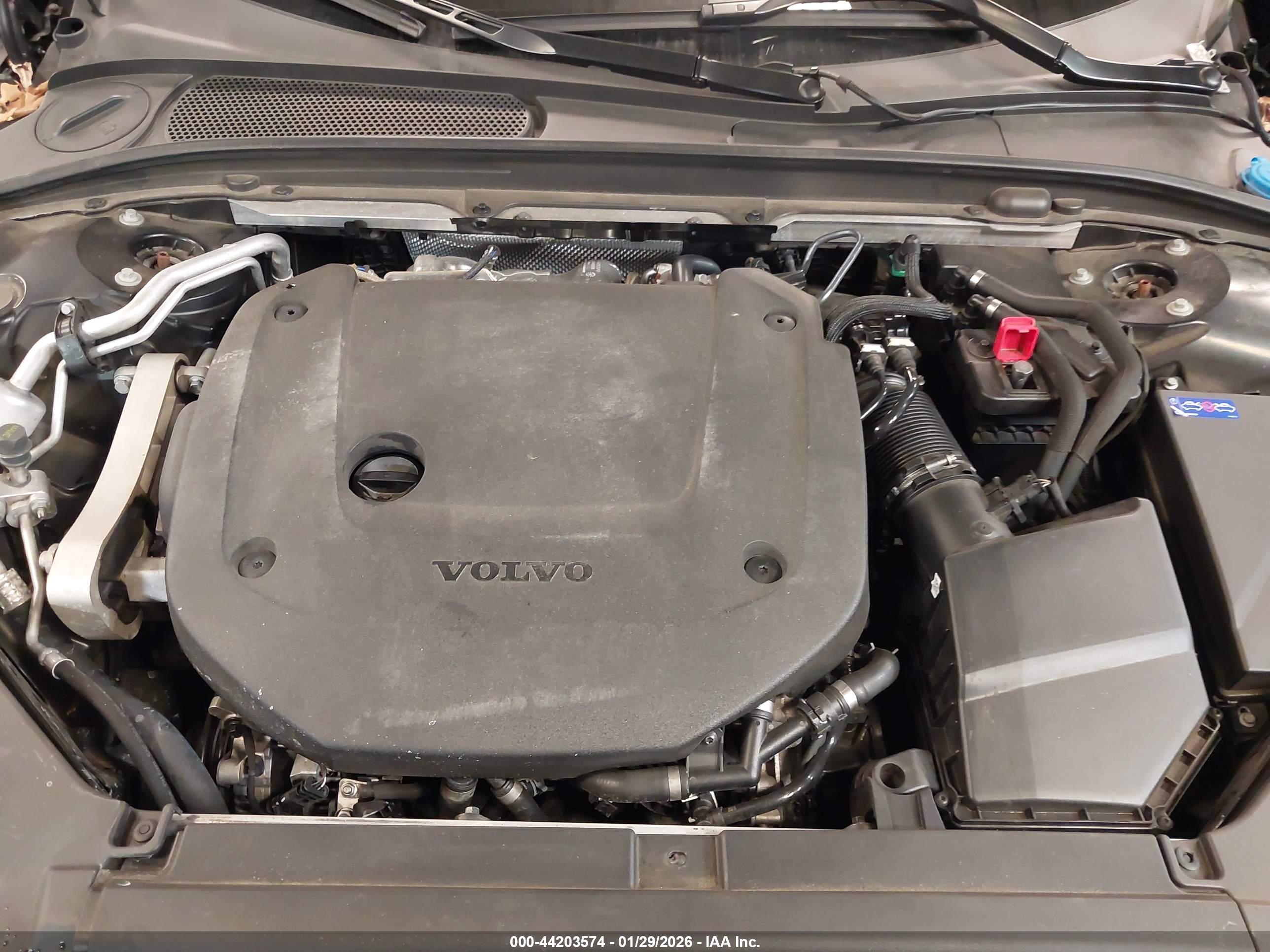 VOLVO S90 image 10