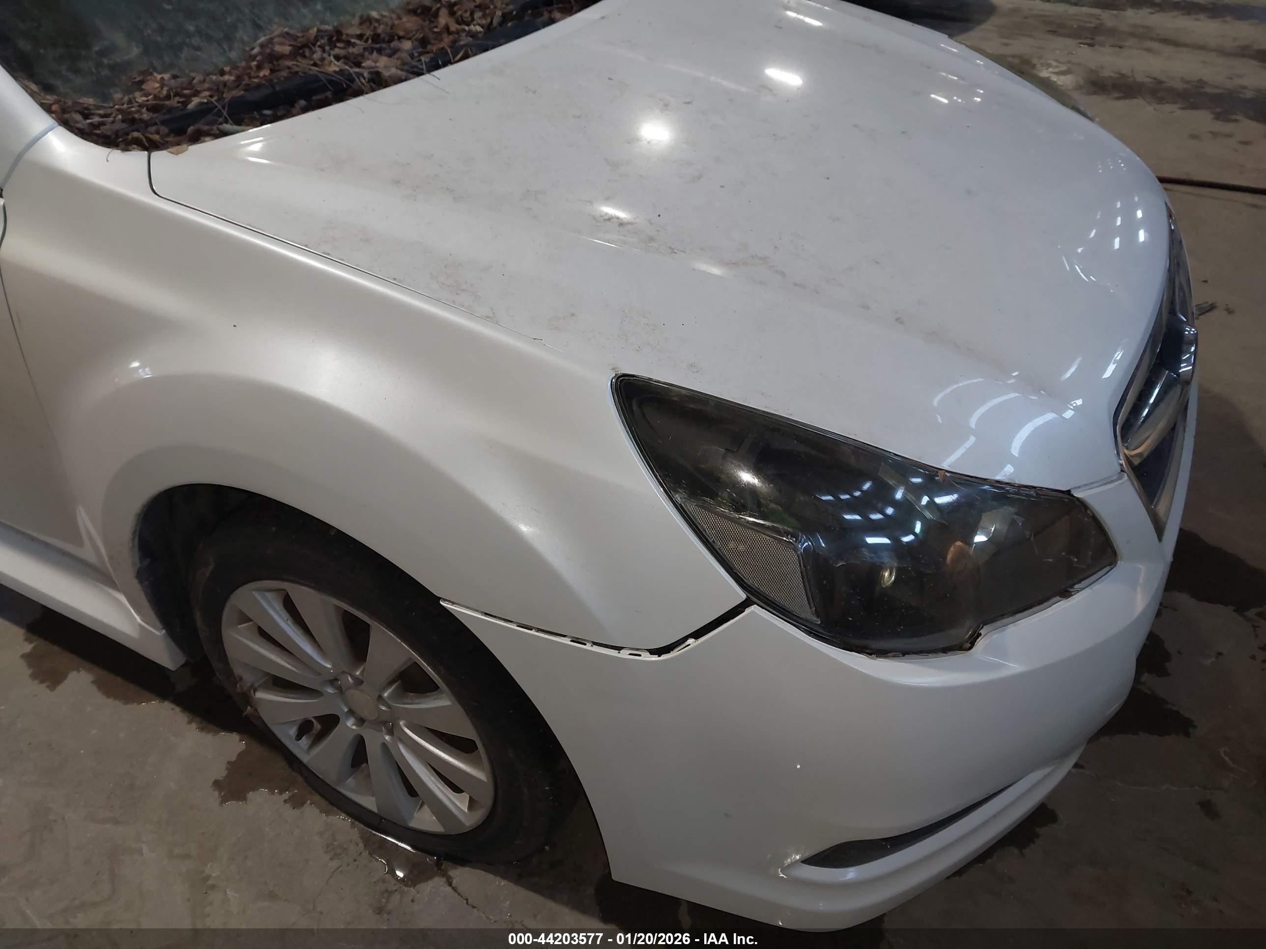 SUBARU LEGACY image 6