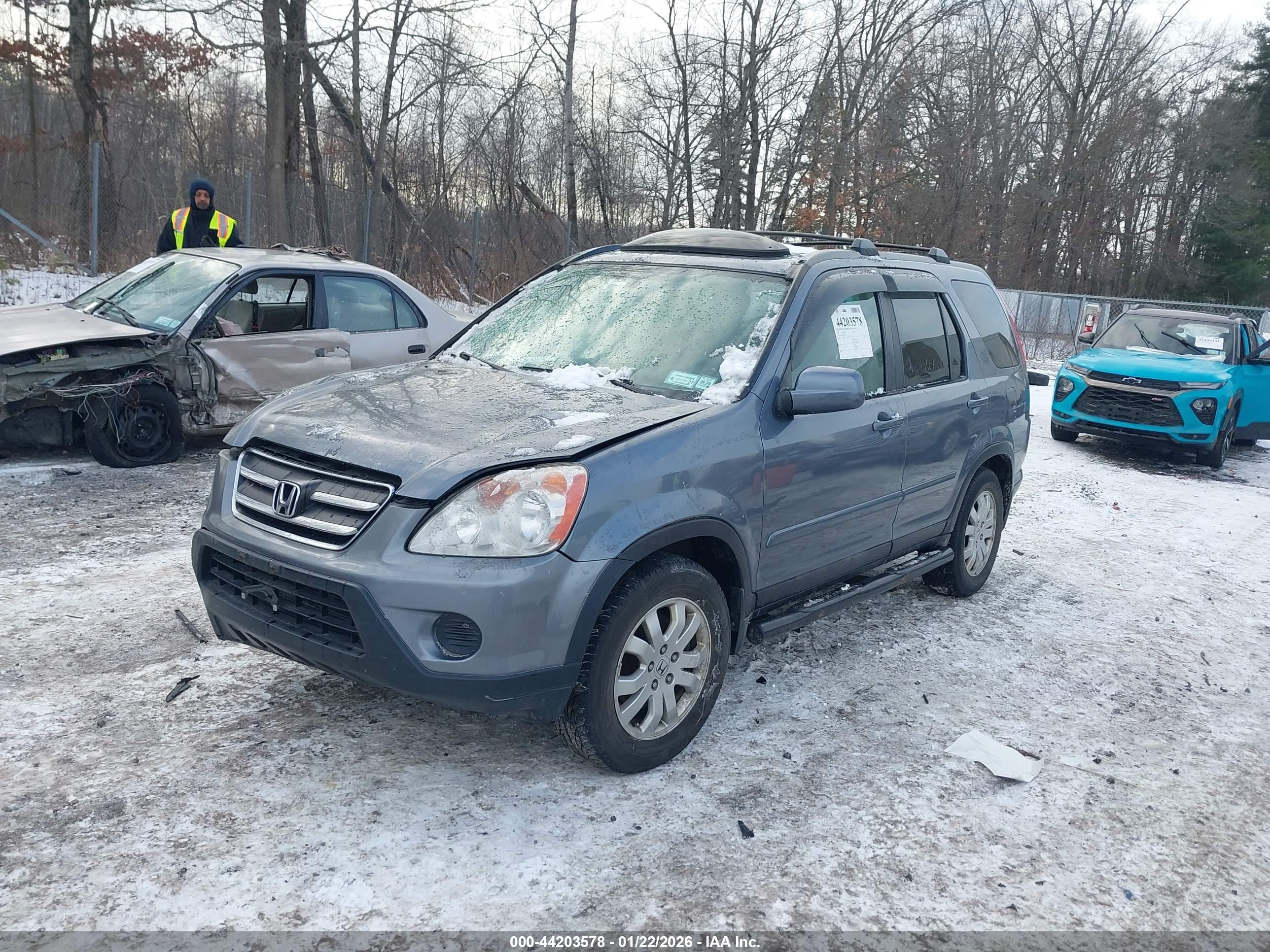 HONDA CR-V image 2