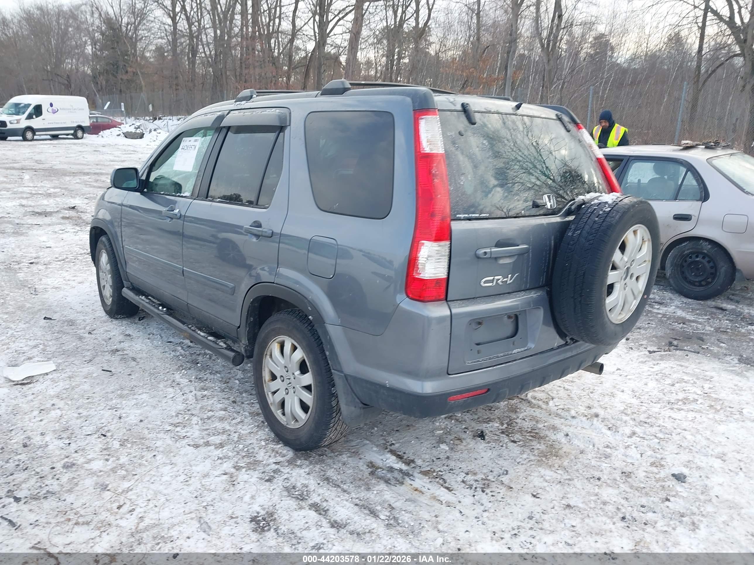 HONDA CR-V image 3