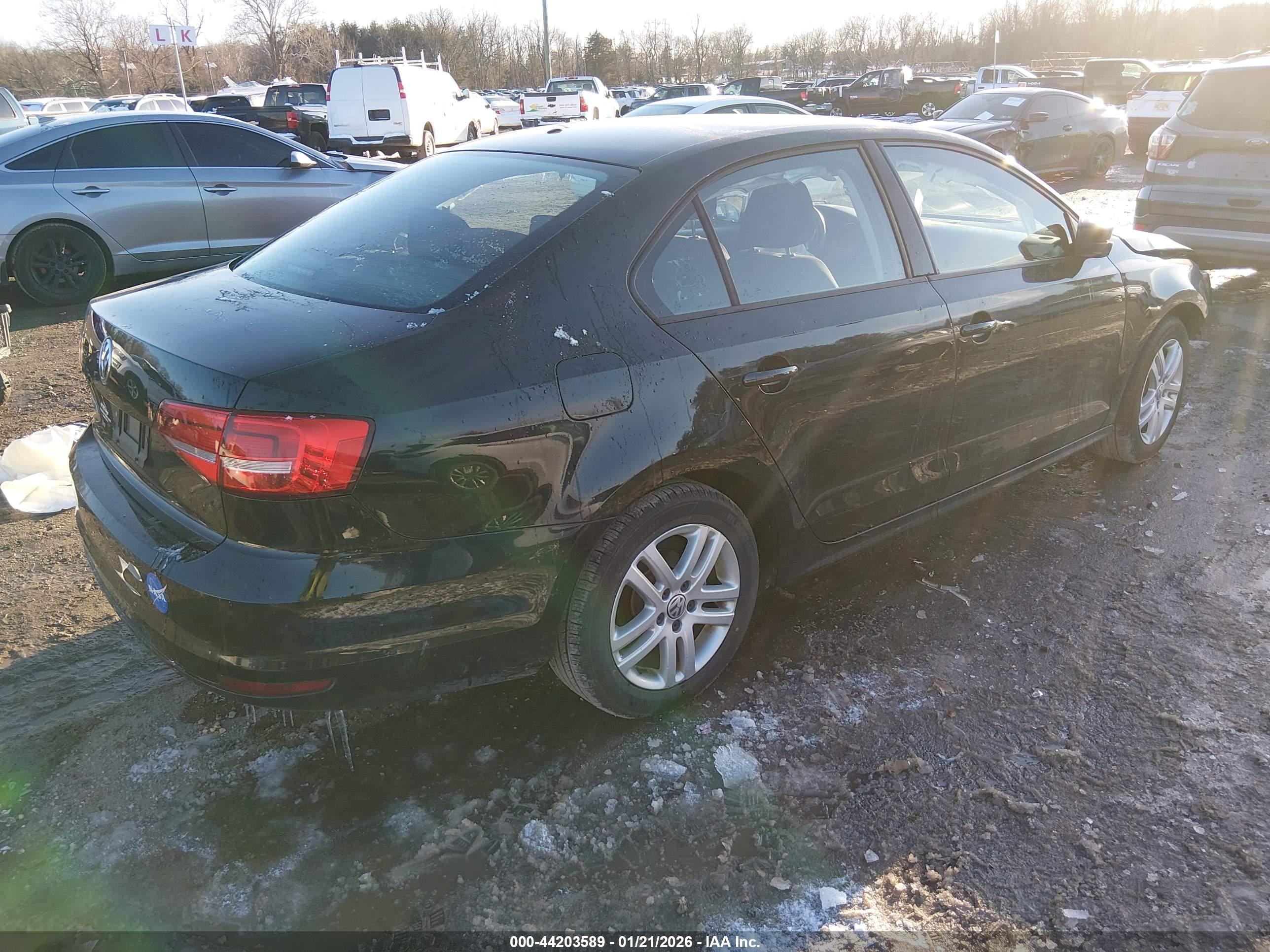 VOLKSWAGEN JETTA image 4