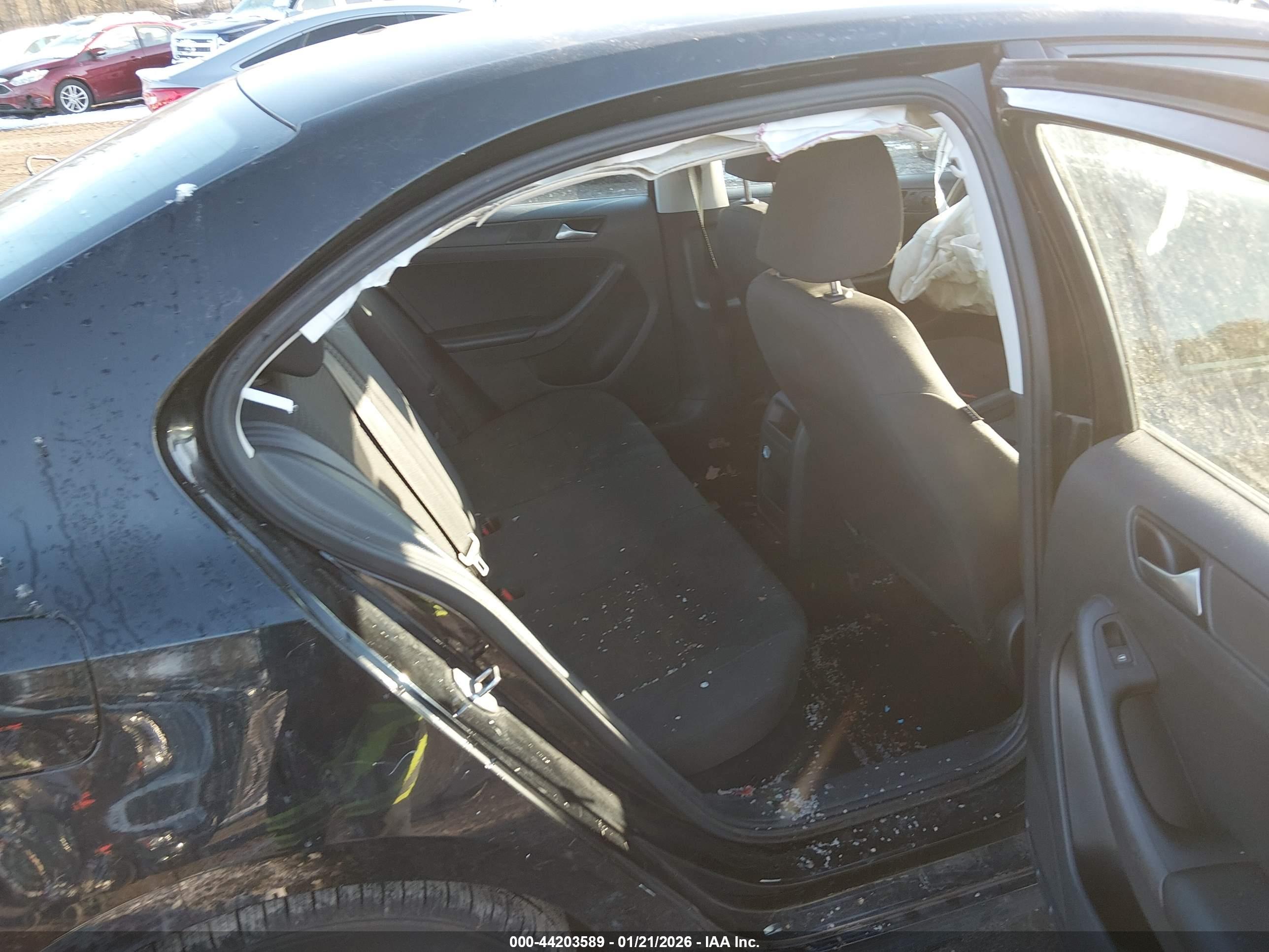 VOLKSWAGEN JETTA image 8