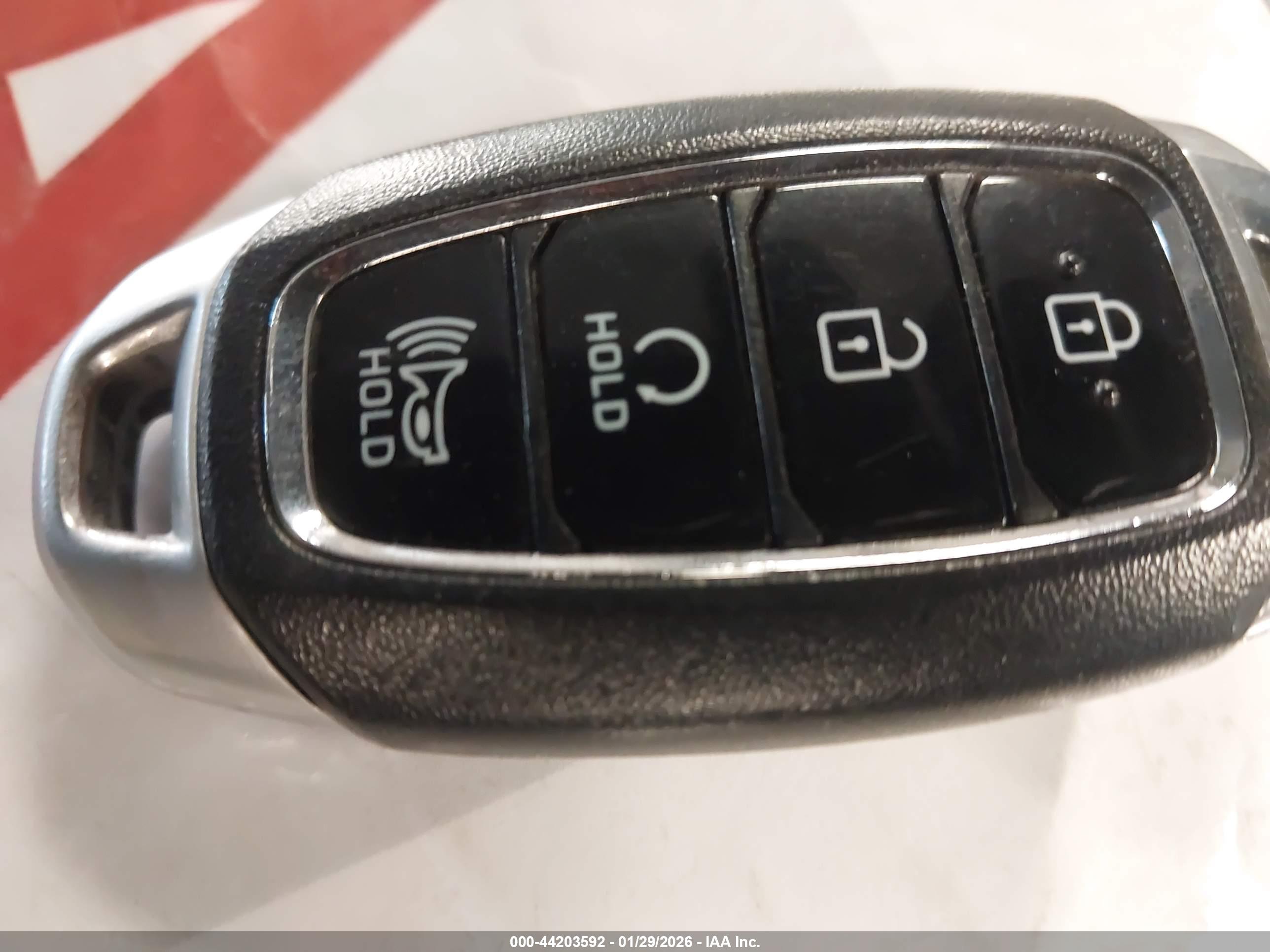 HYUNDAI KONA image 11