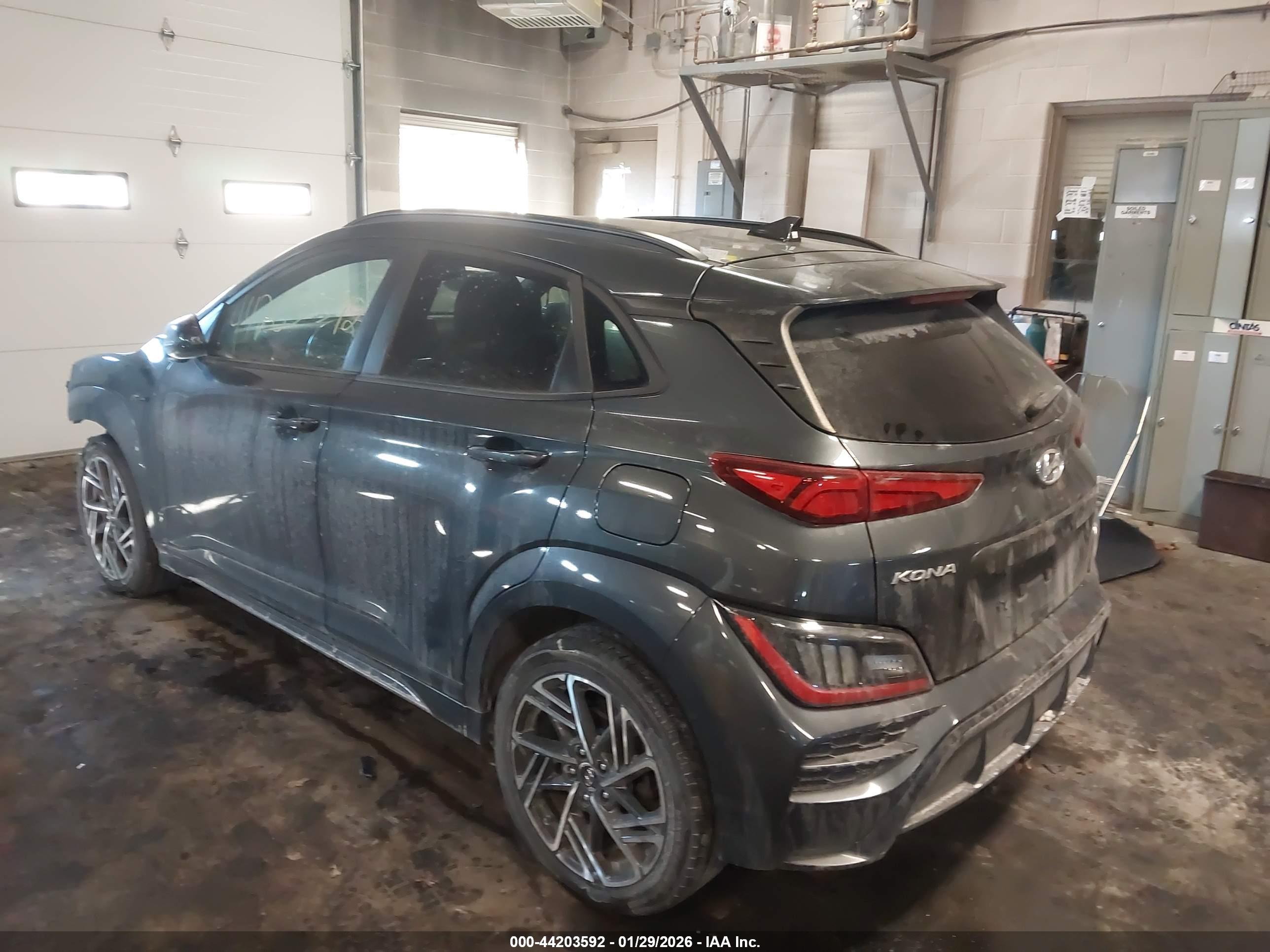 HYUNDAI KONA image 3