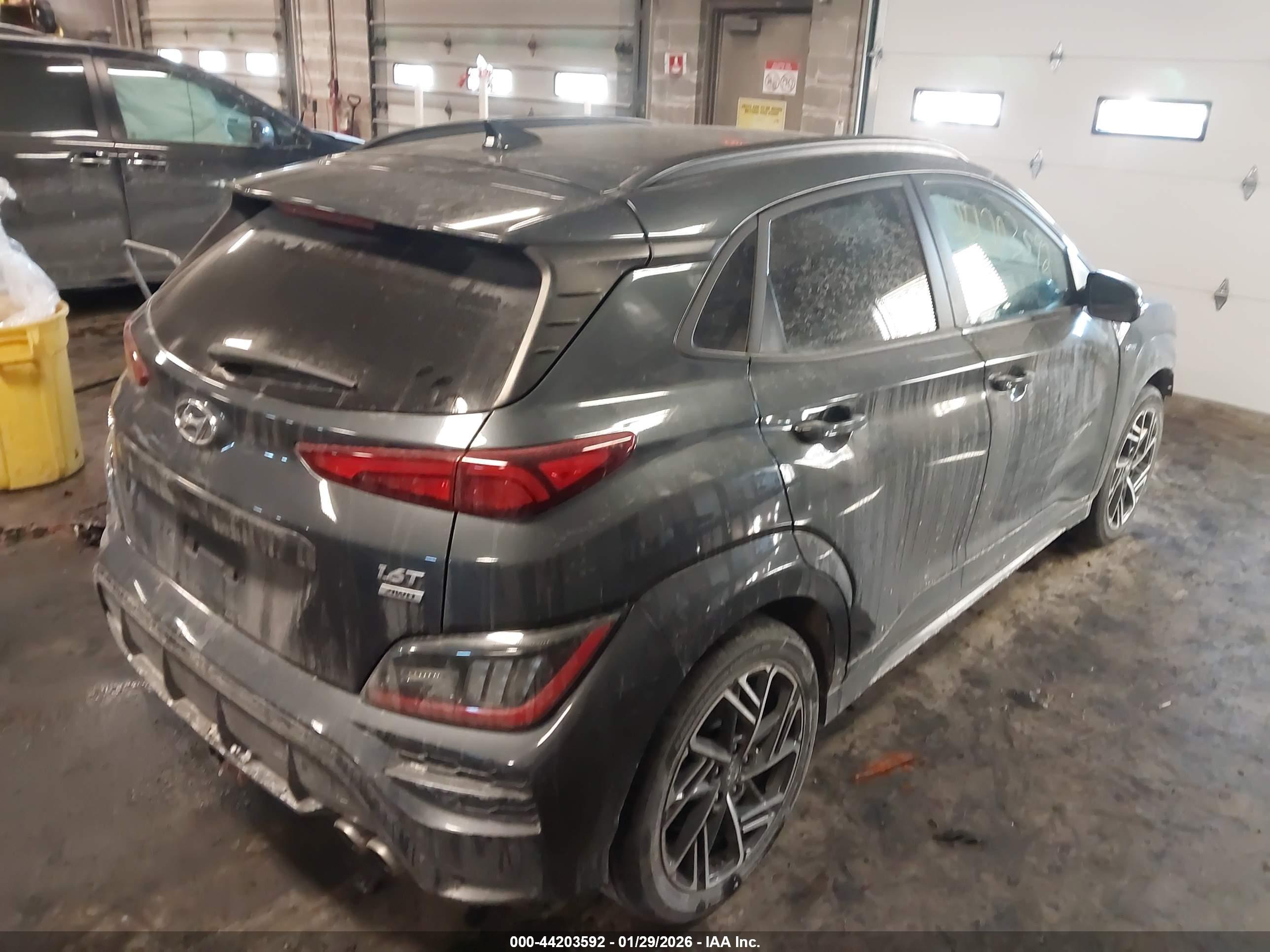 HYUNDAI KONA image 4