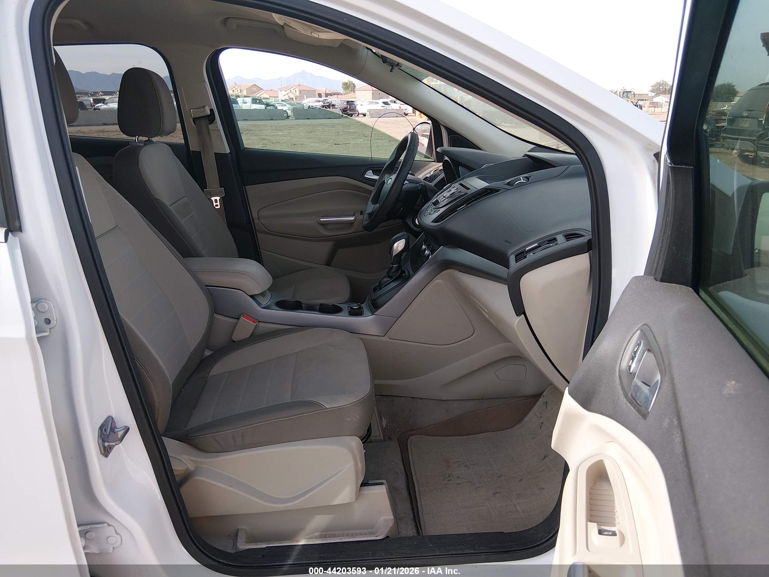 FORD ESCAPE image 5