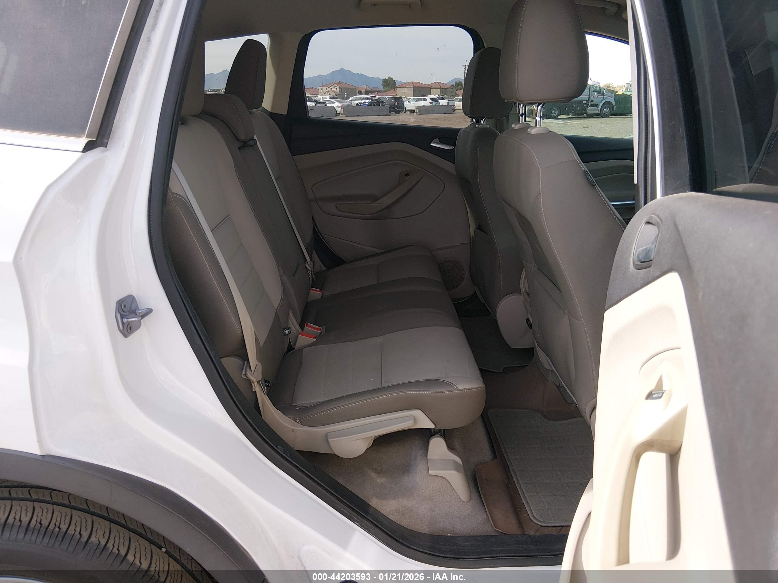 FORD ESCAPE image 8