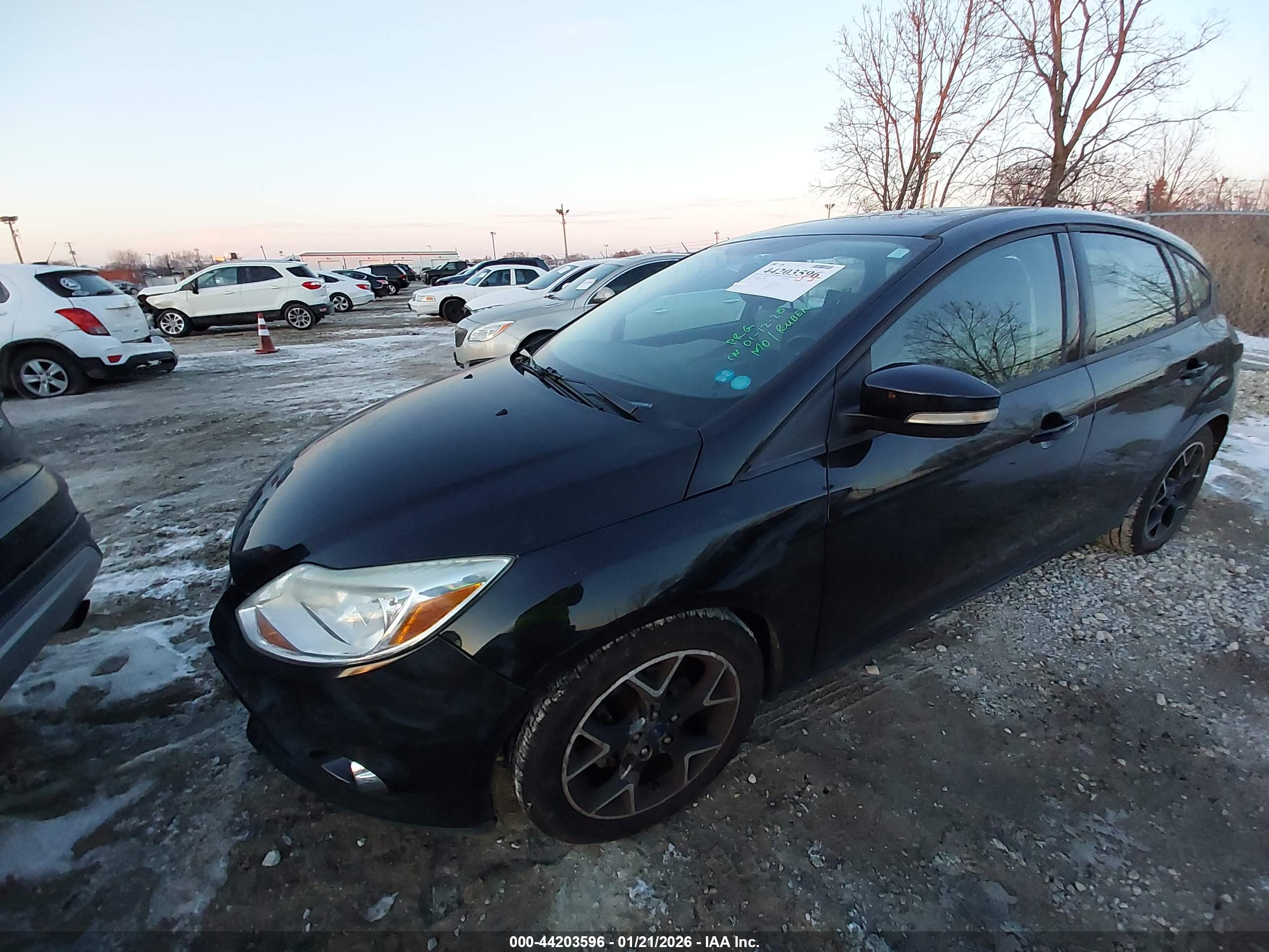 FORD FOCUS image 2
