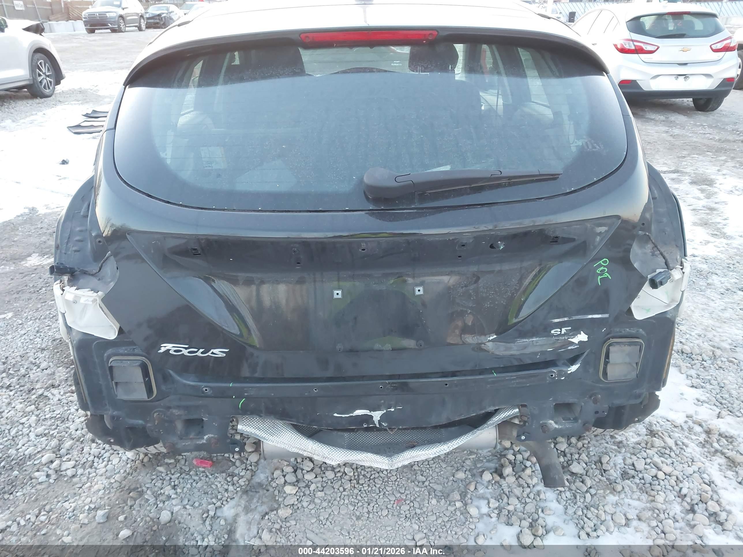 FORD FOCUS image 6