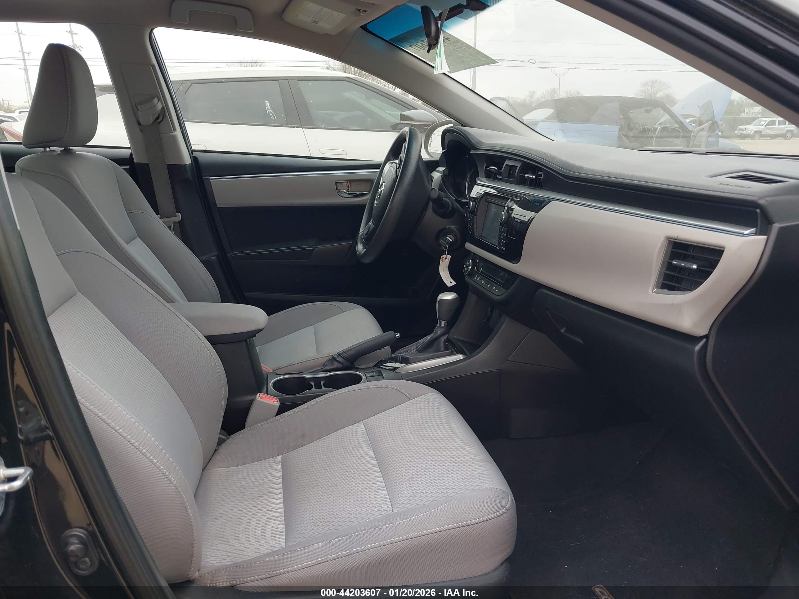 TOYOTA COROLLA image 5