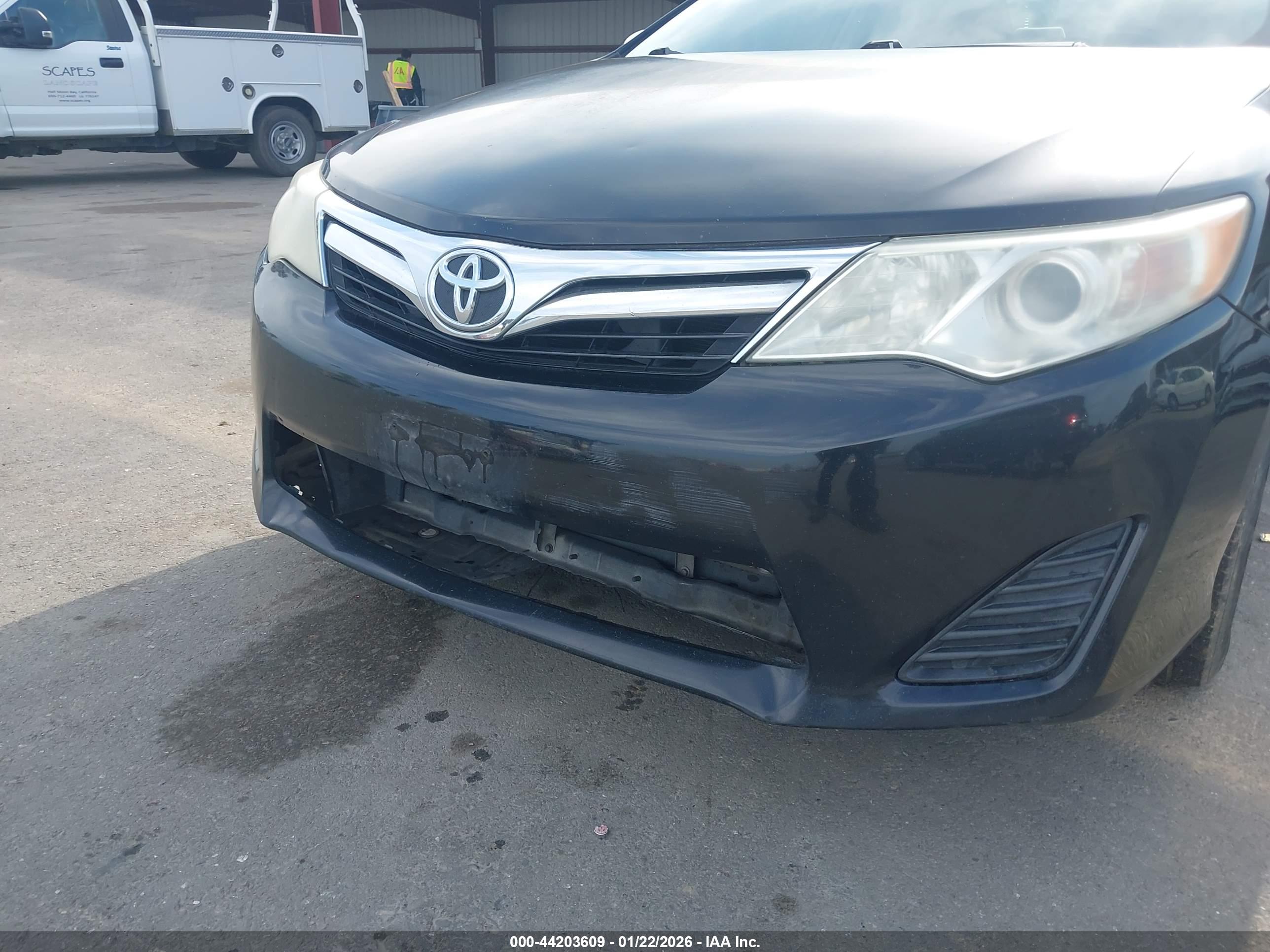TOYOTA CAMRY image 6