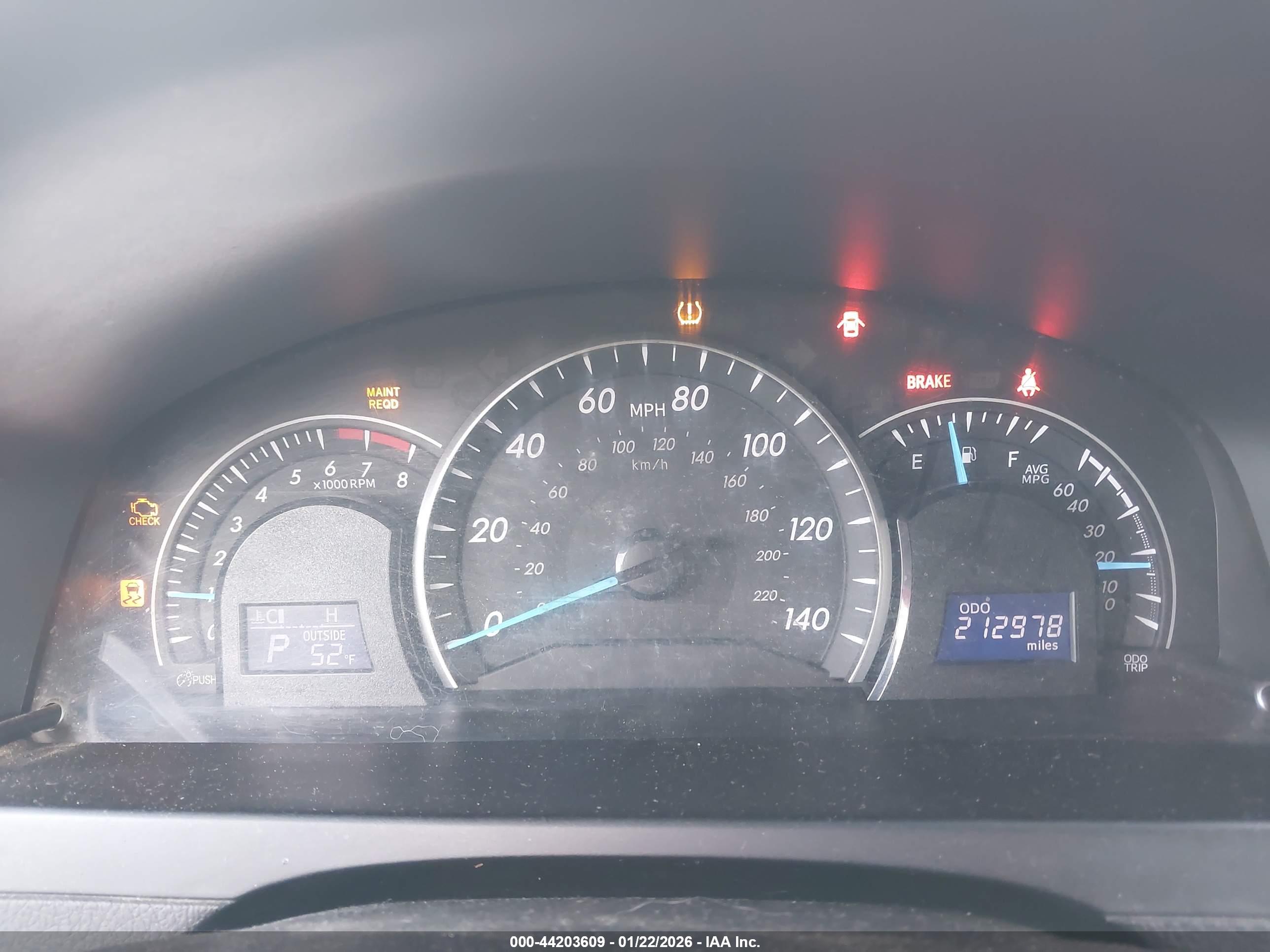 TOYOTA CAMRY image 7