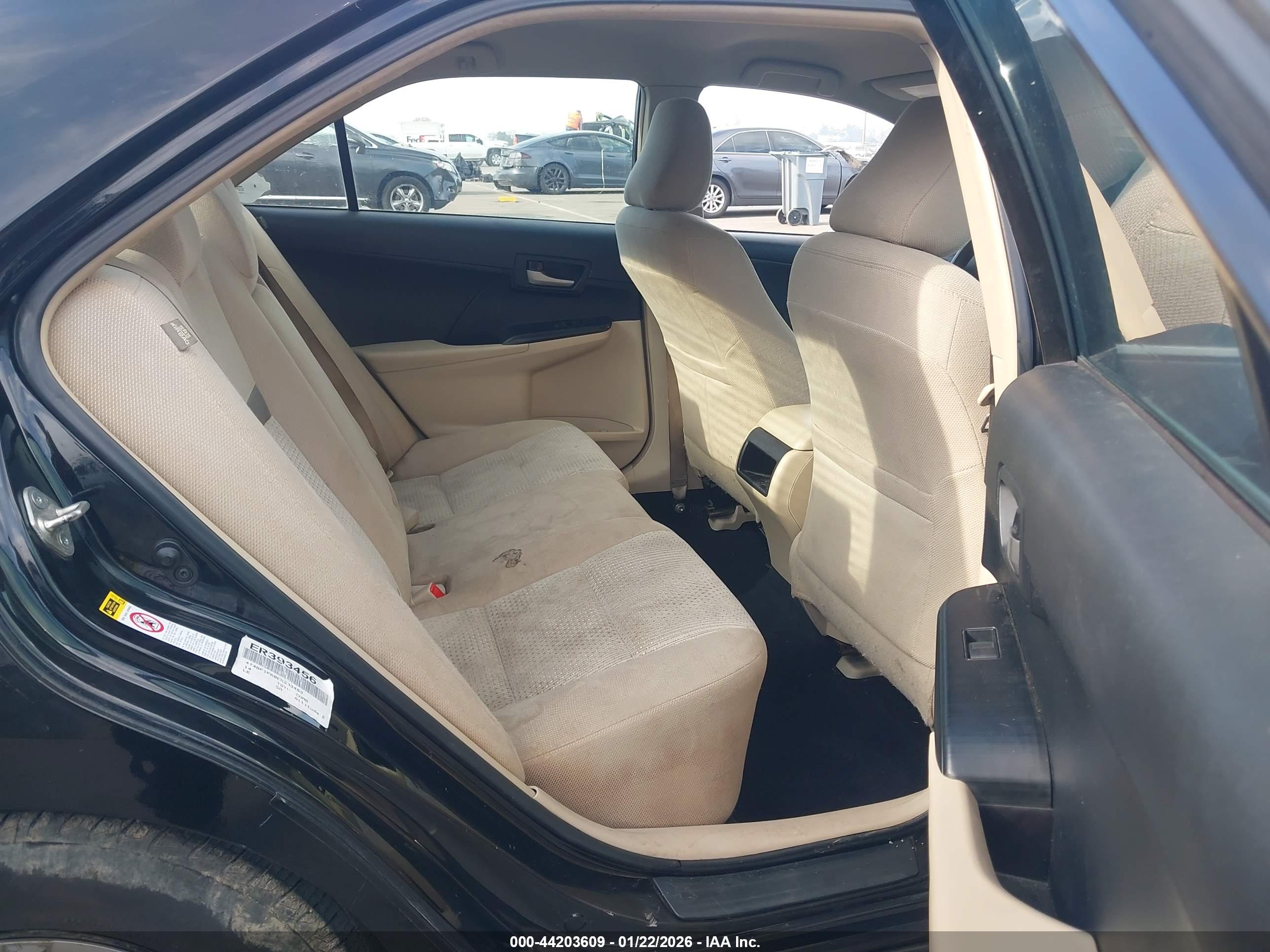 TOYOTA CAMRY image 8