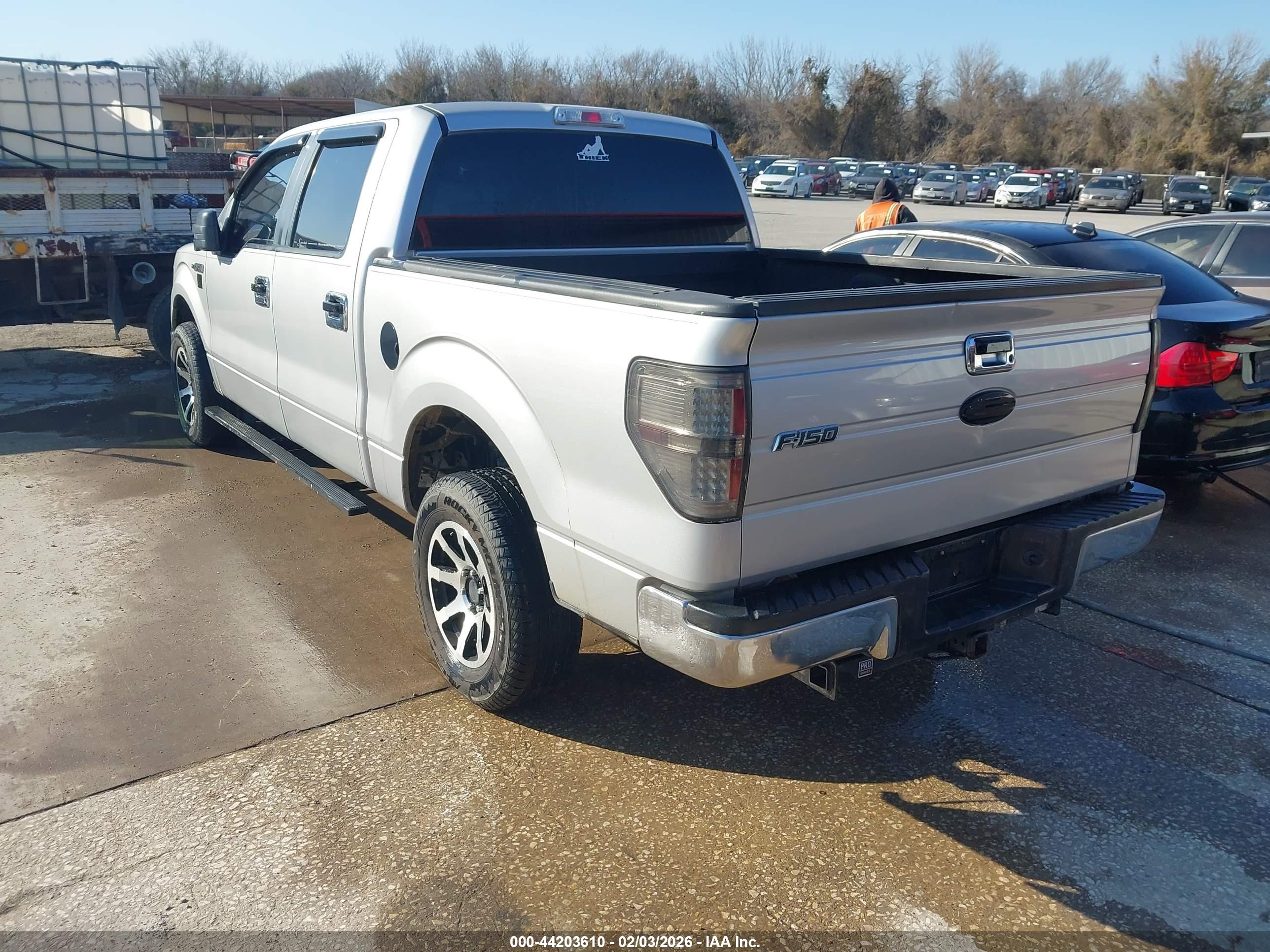 FORD F-150 image 3
