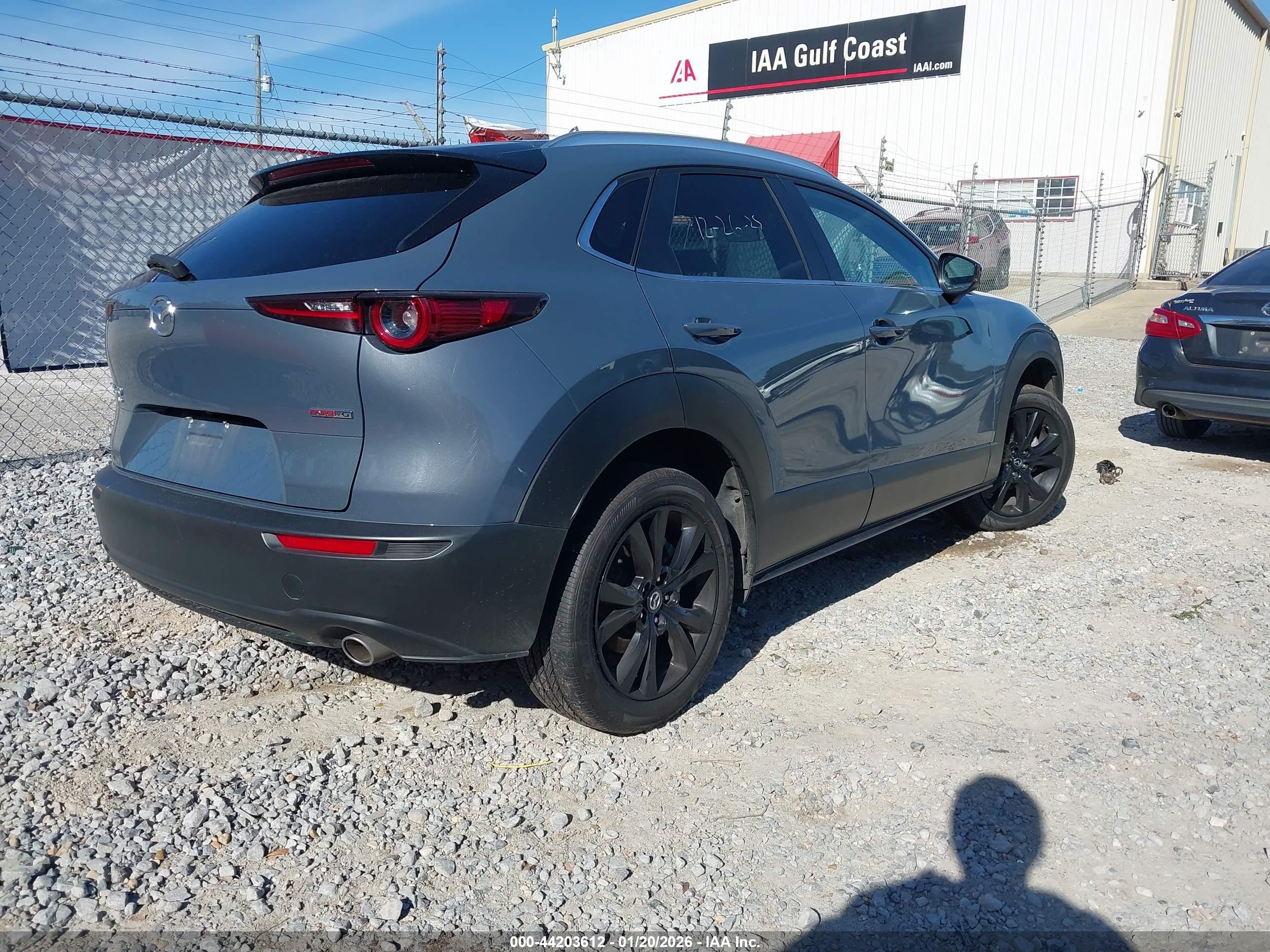 MAZDA CX-30 image 4