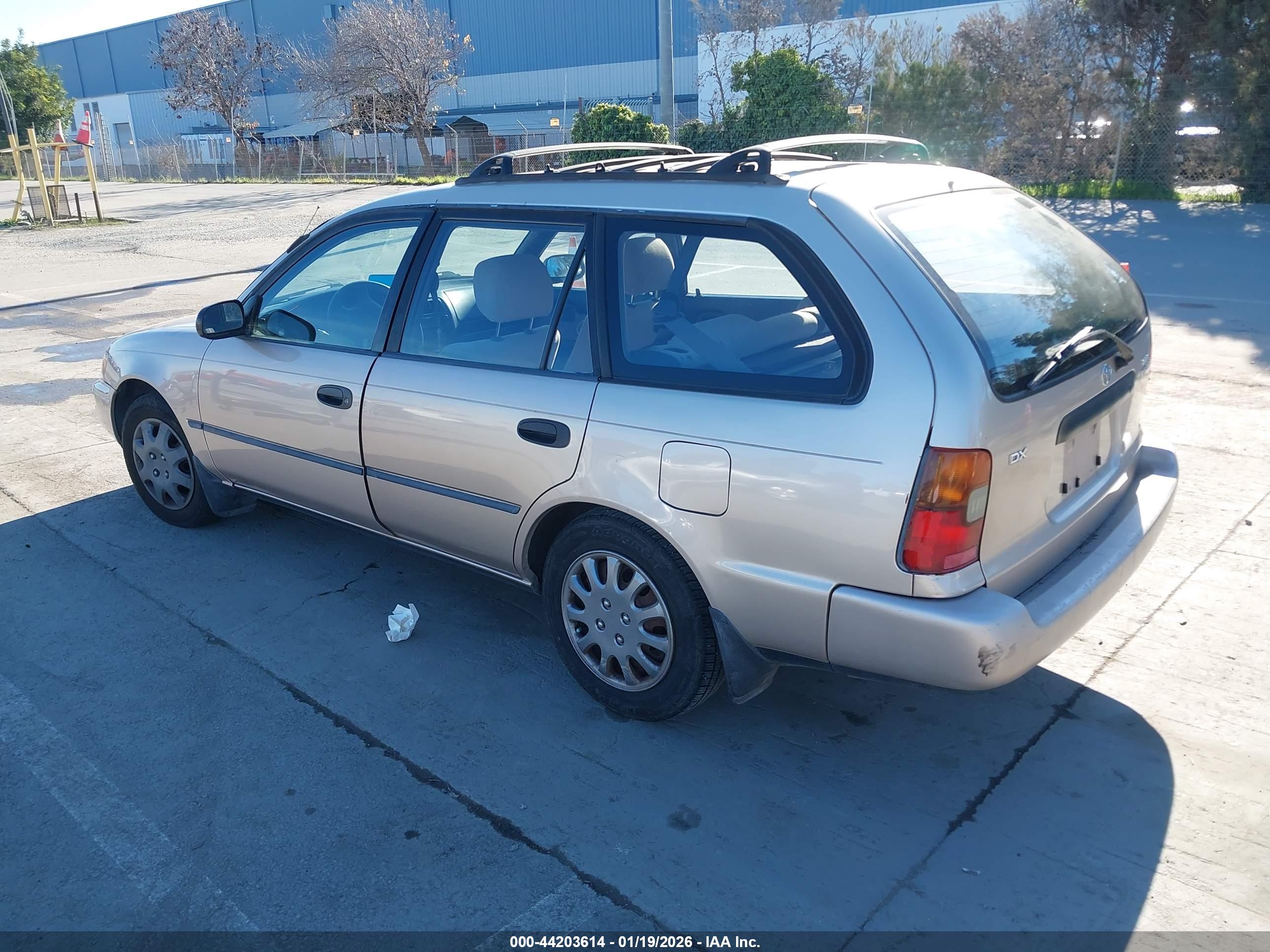 TOYOTA COROLLA image 3