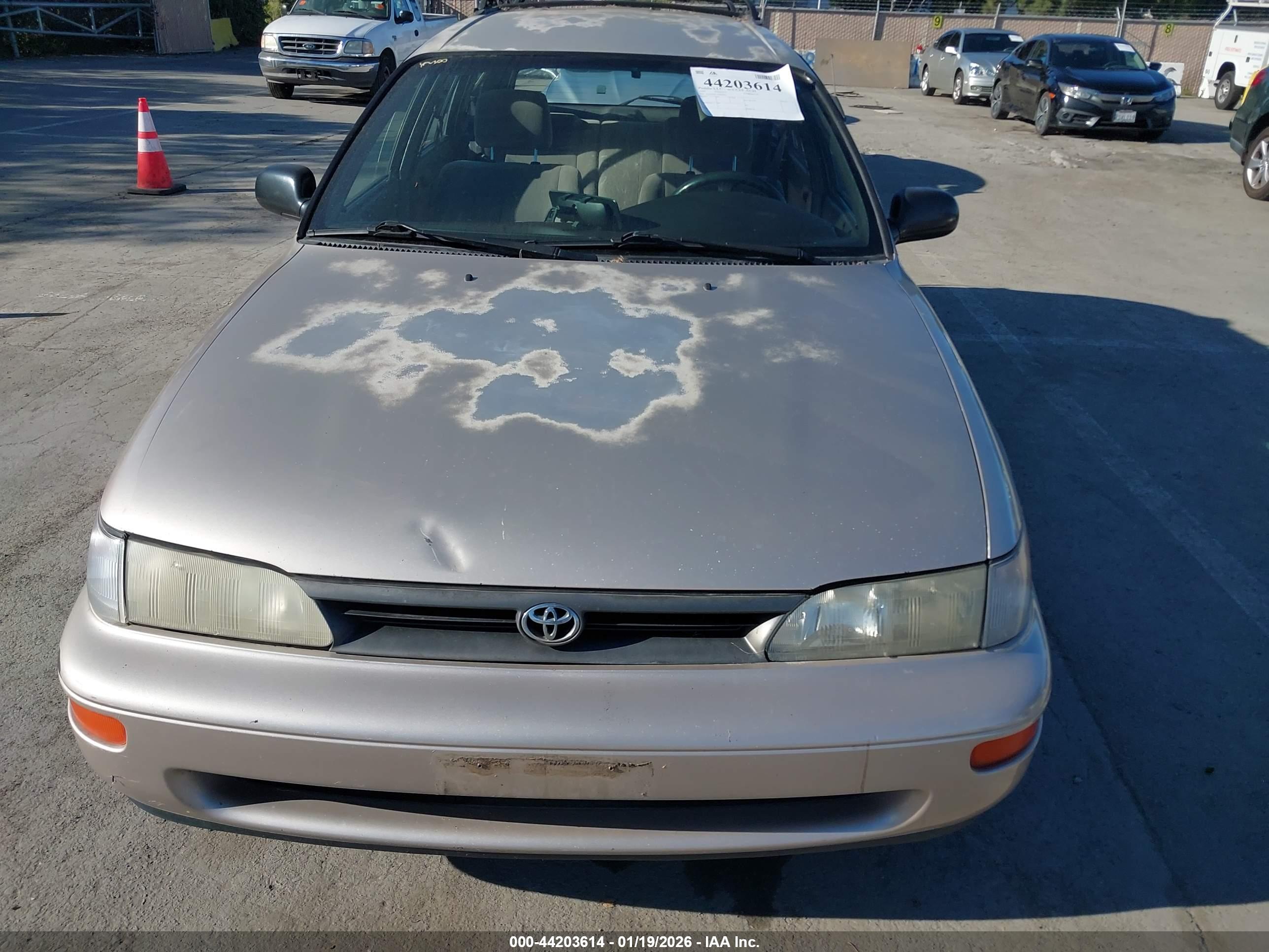 TOYOTA COROLLA image 6