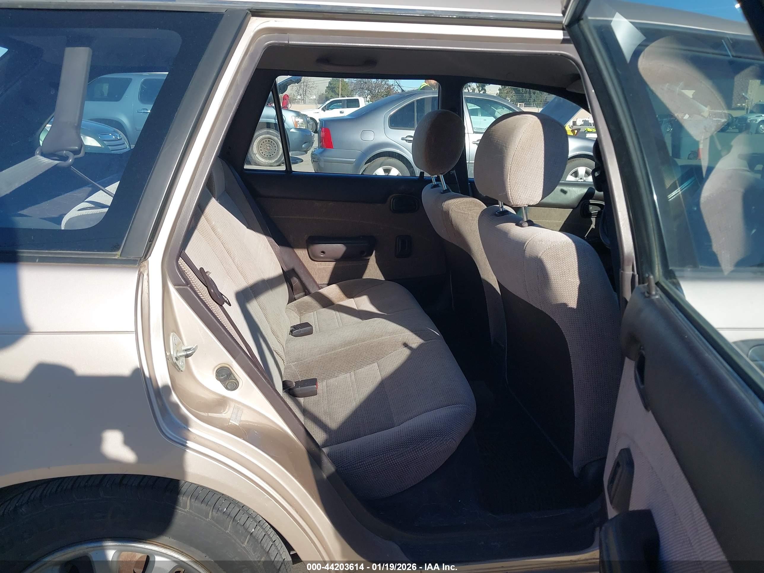TOYOTA COROLLA image 8