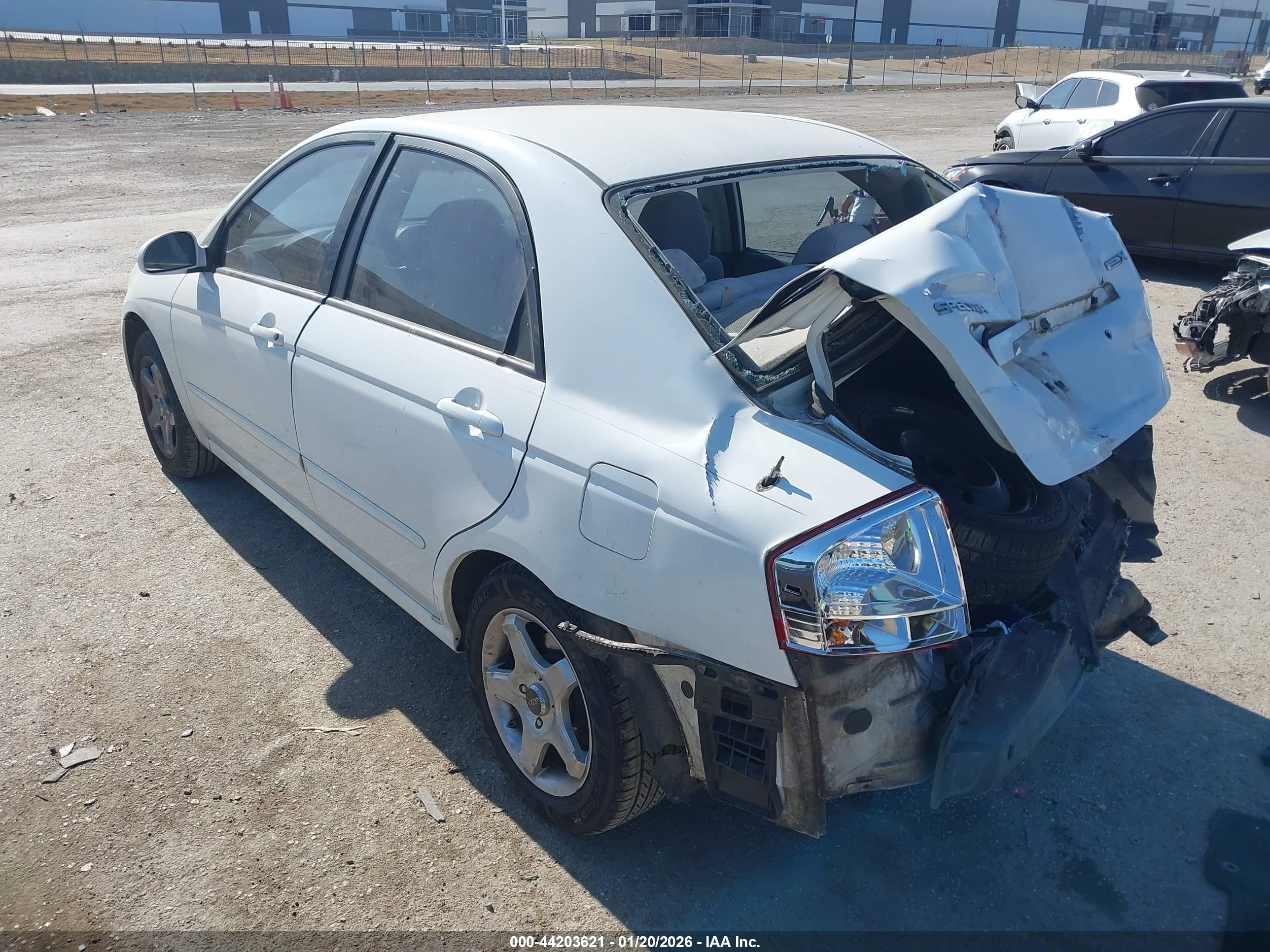KIA SPECTRA image 3