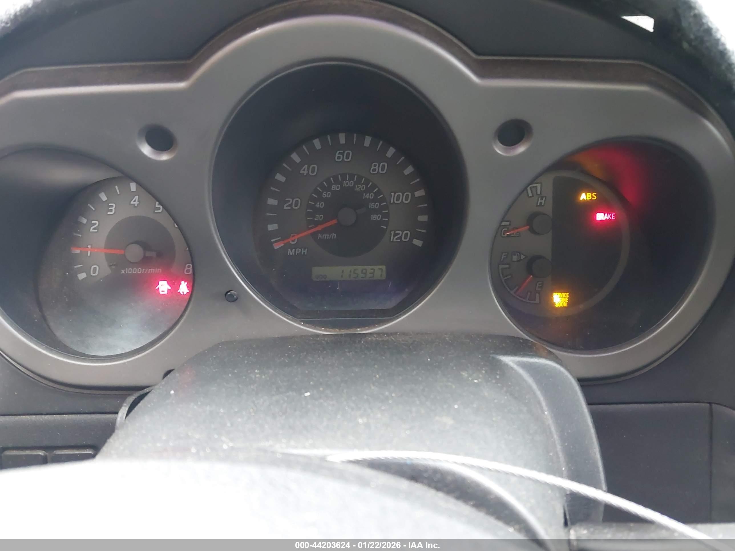 NISSAN FRONTIER image 7