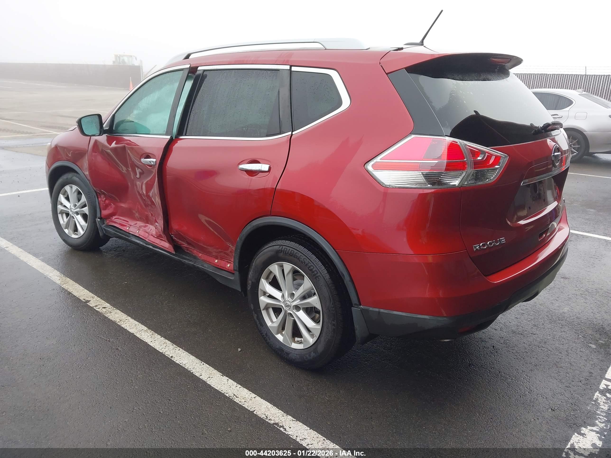 NISSAN ROGUE image 3