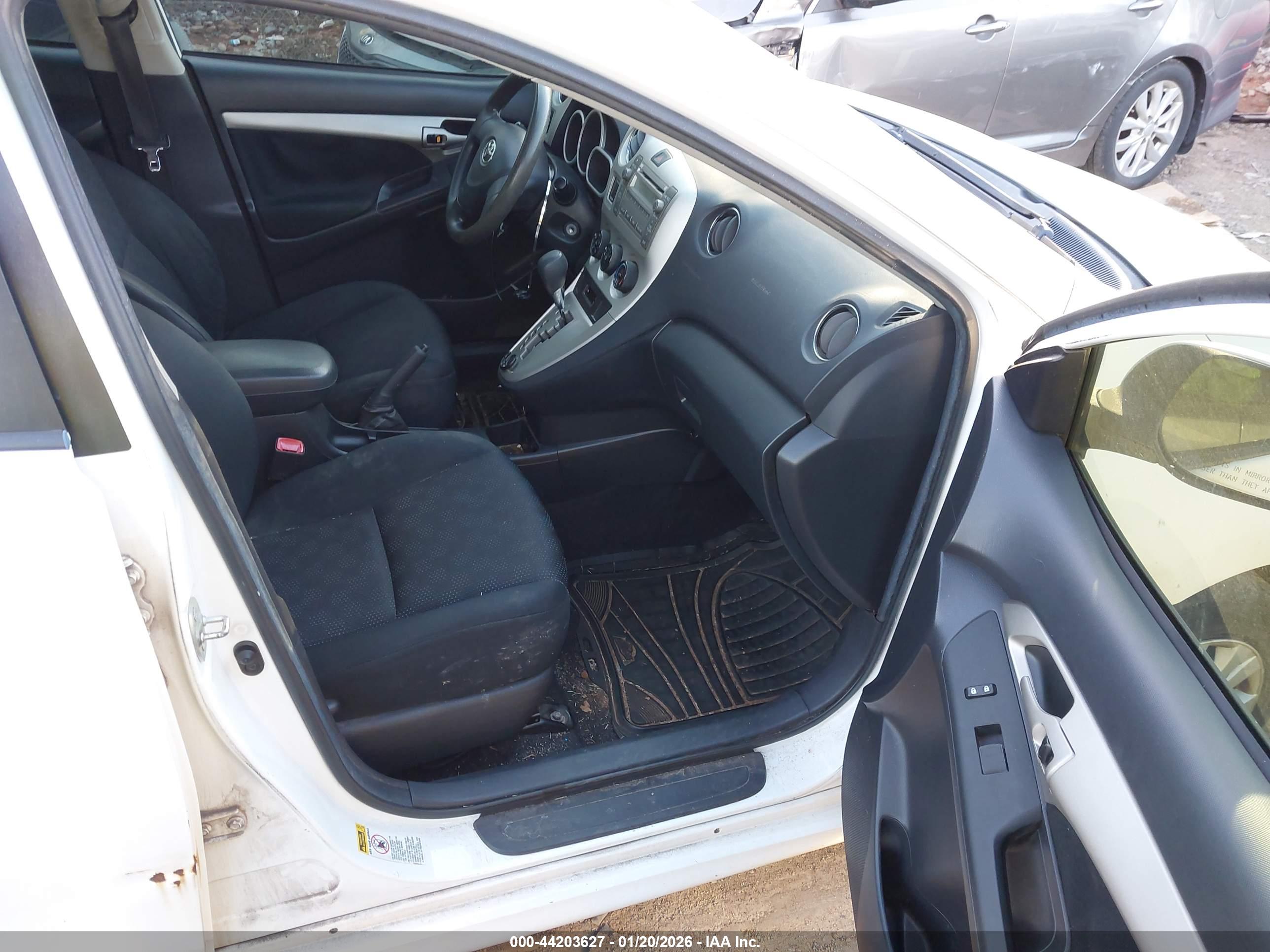TOYOTA MATRIX image 5