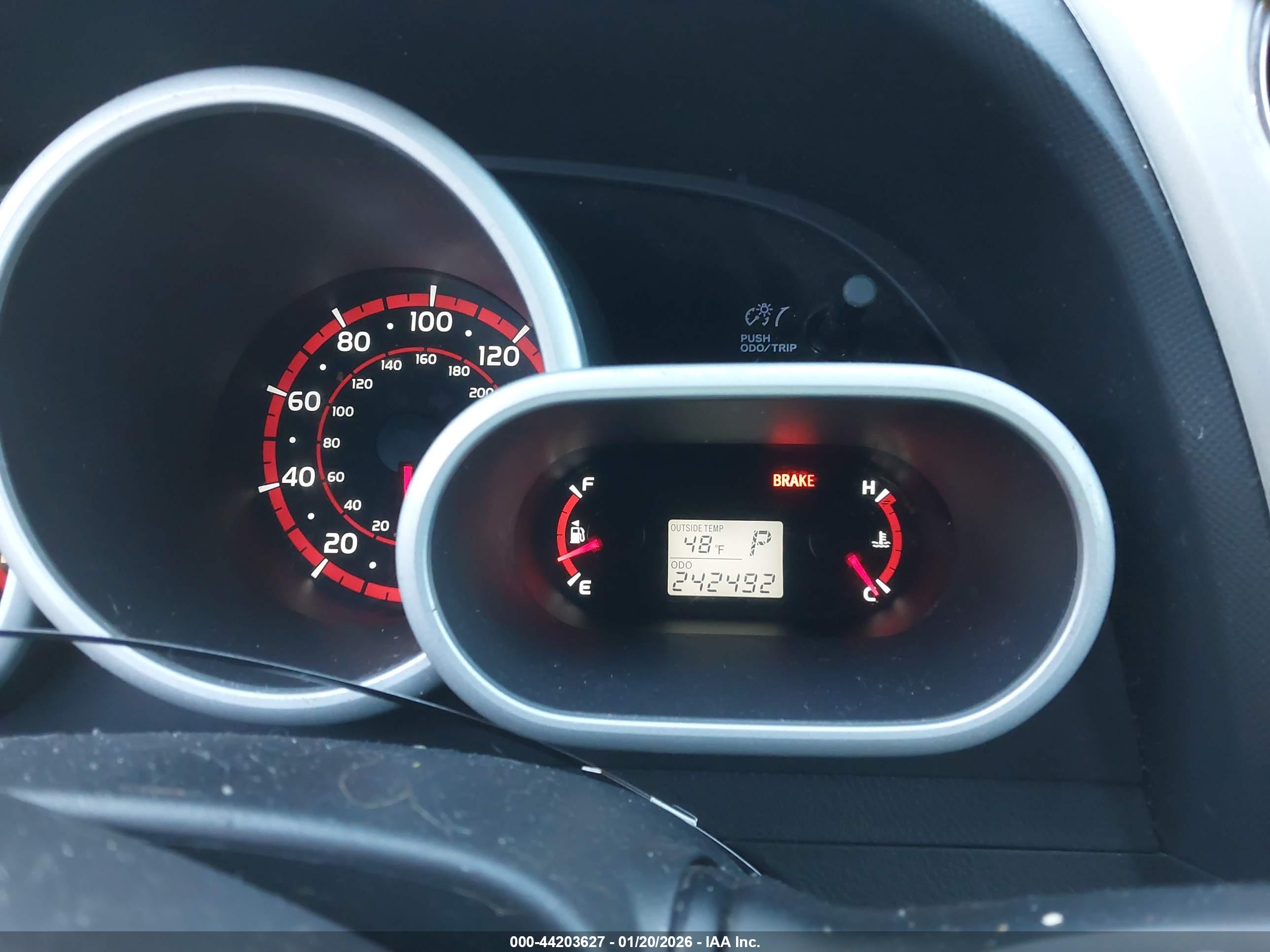 TOYOTA MATRIX image 7