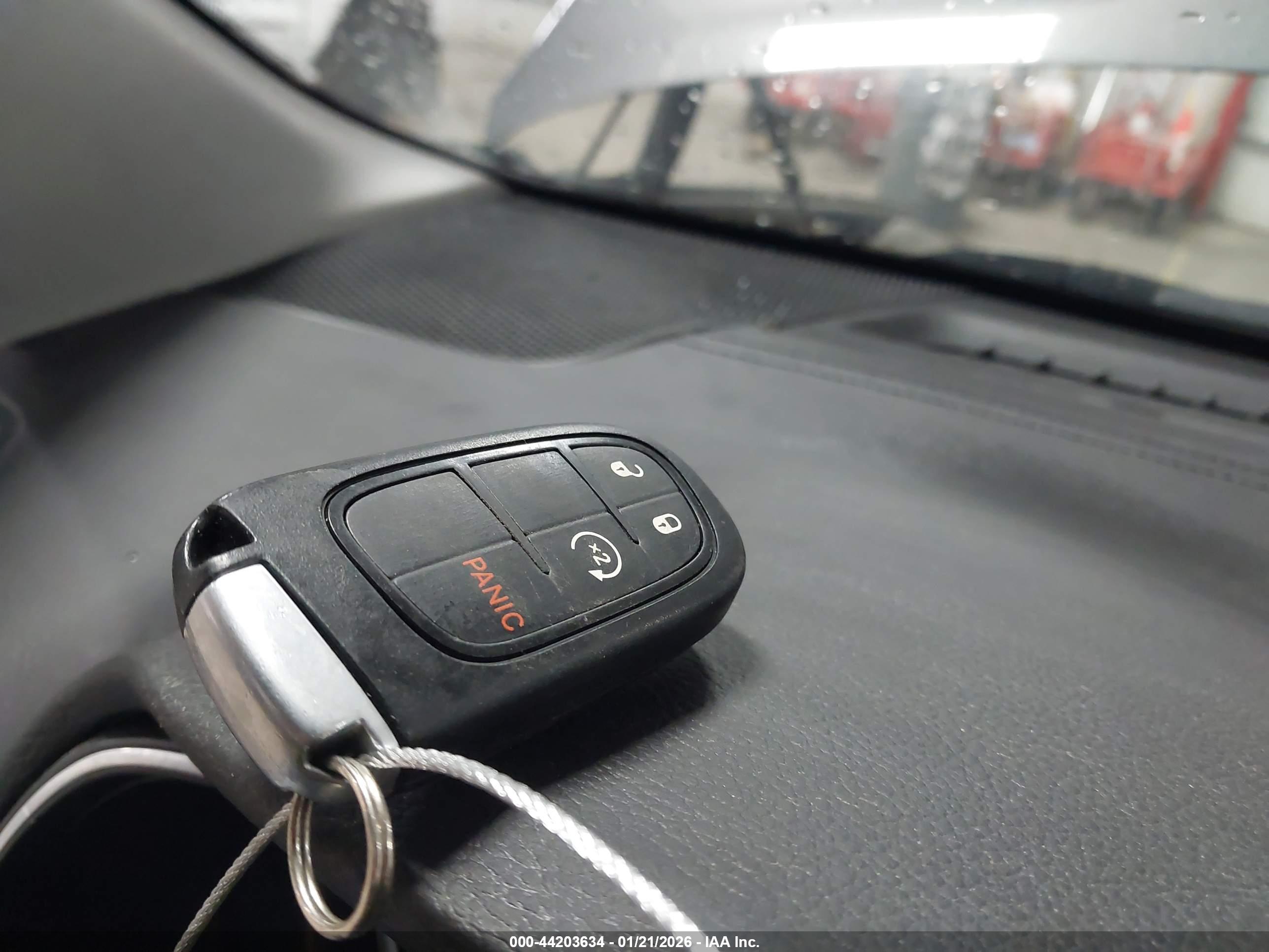 JEEP CHEROKEE image 11