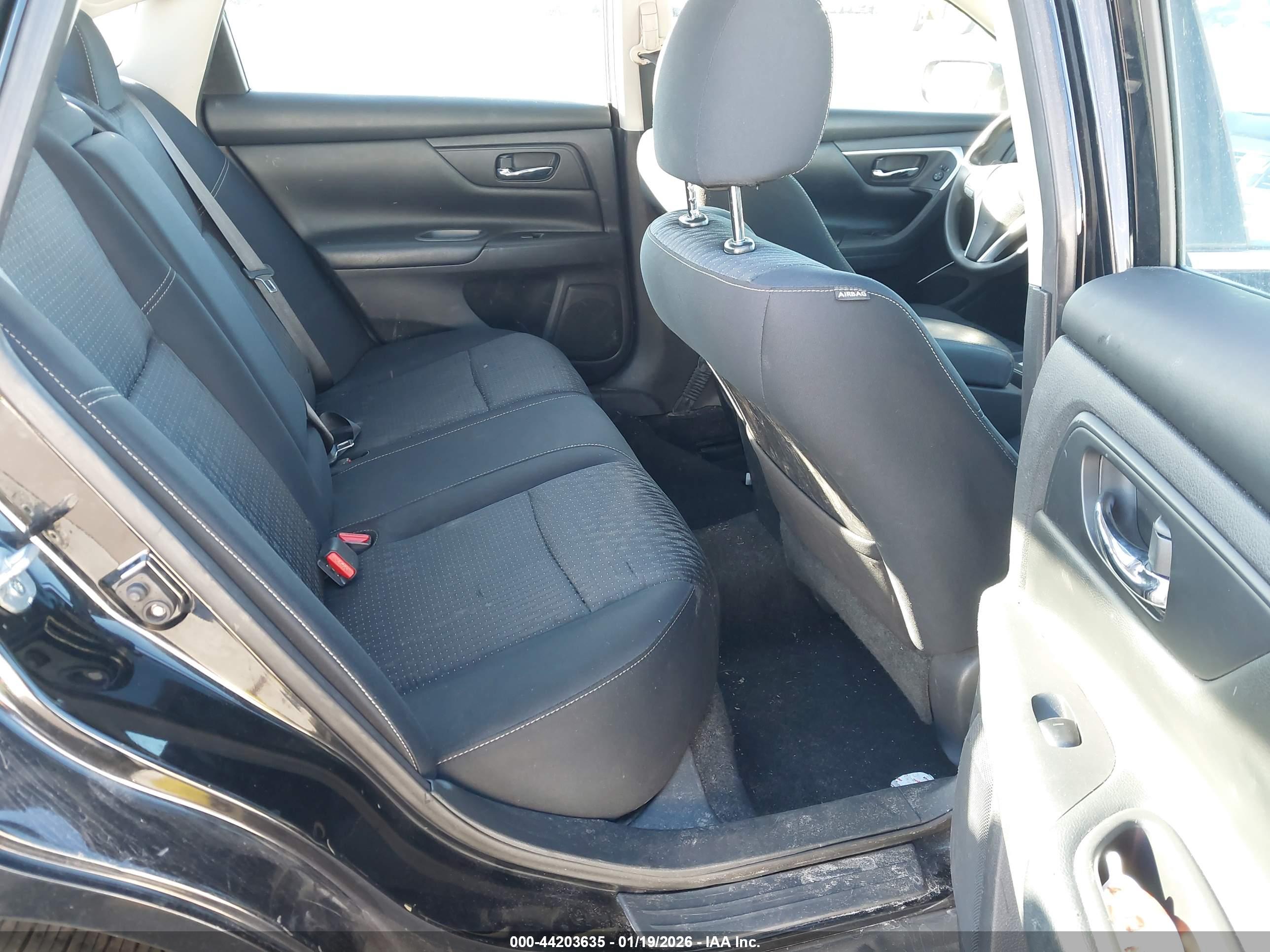 NISSAN ALTIMA image 8