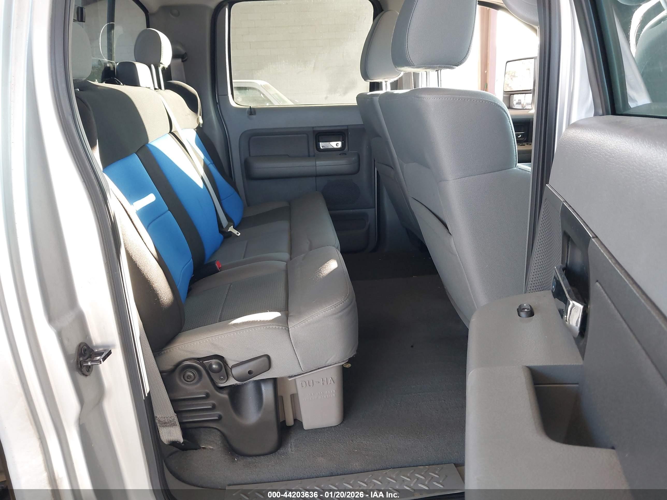 FORD F-150 image 8