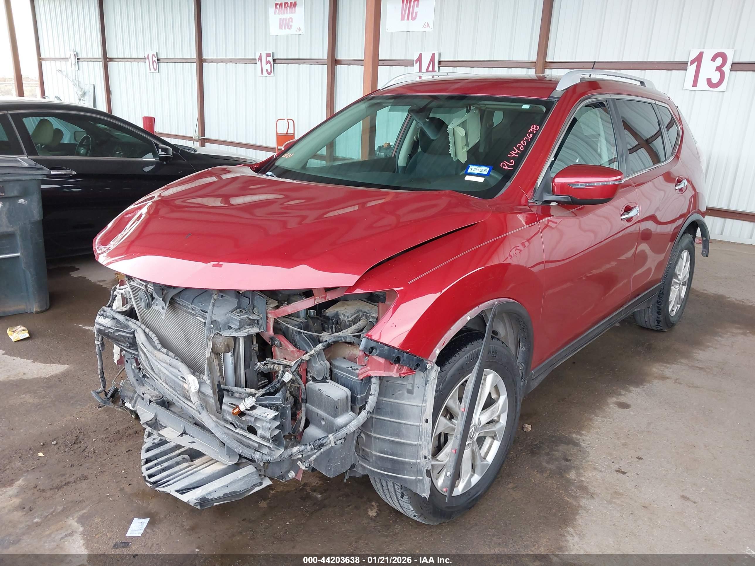 NISSAN ROGUE image 2