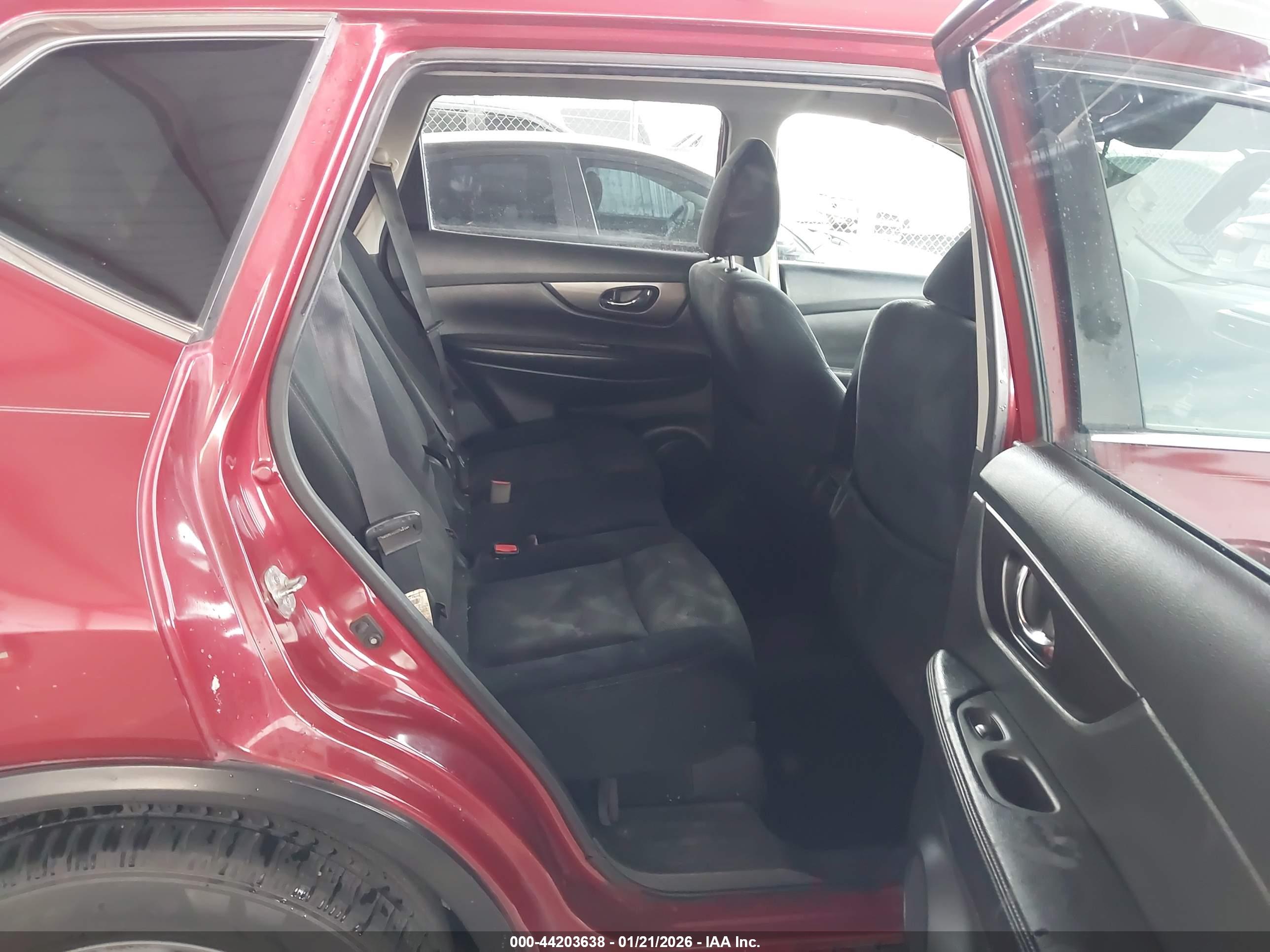 NISSAN ROGUE image 8