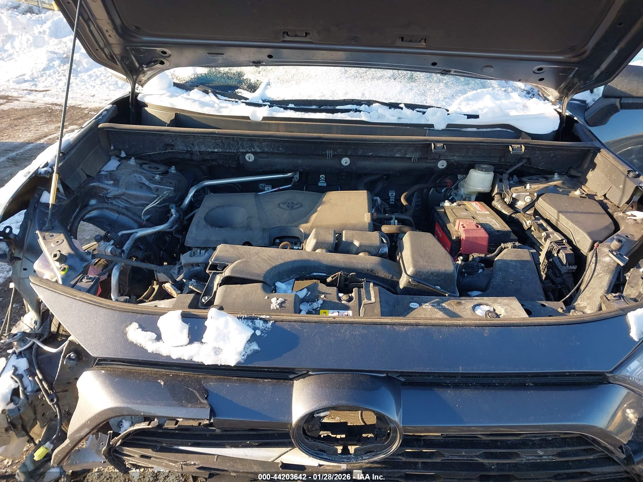 TOYOTA RAV4 image 10