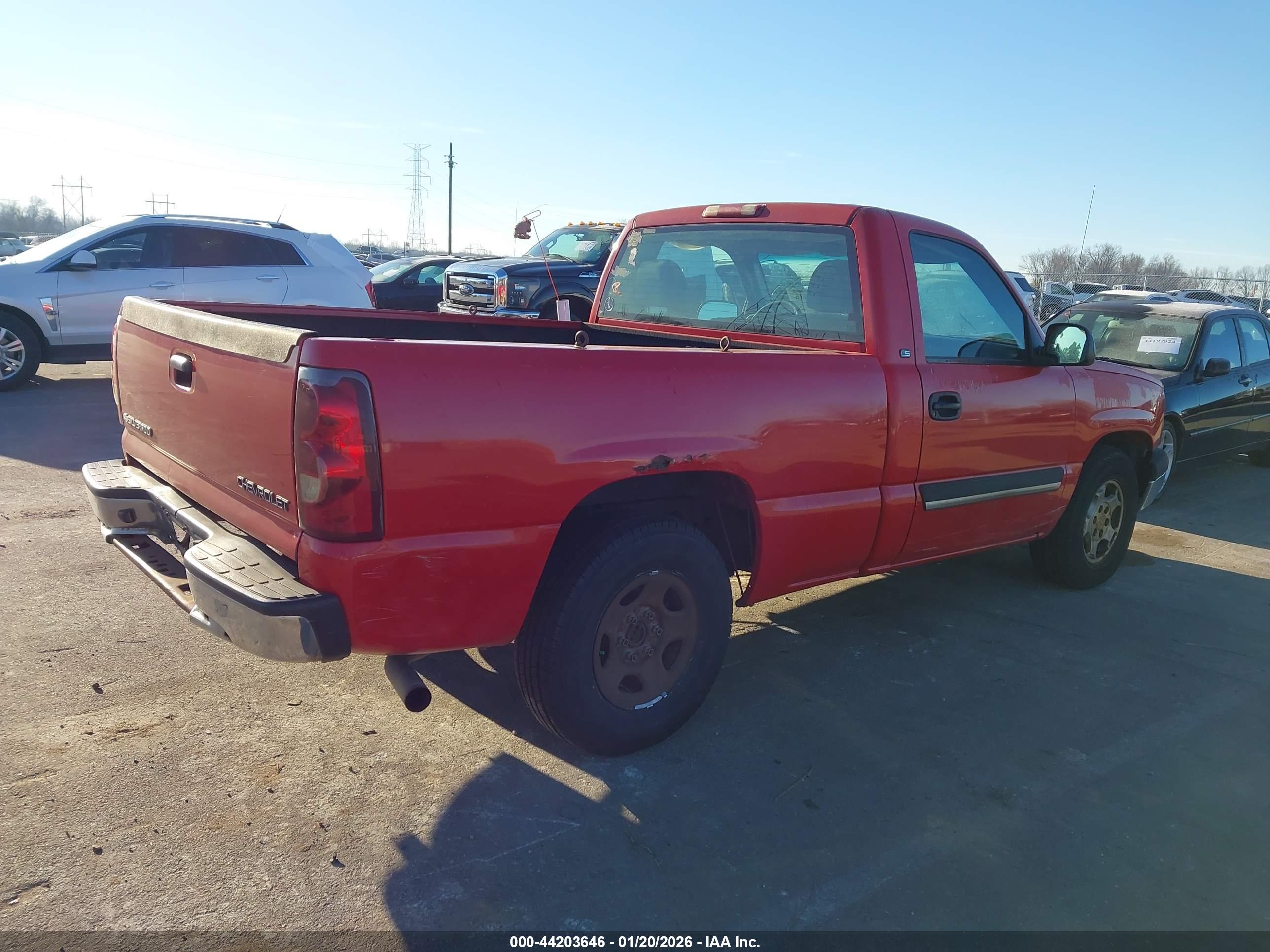 CHEVROLET SILVERADO image 4