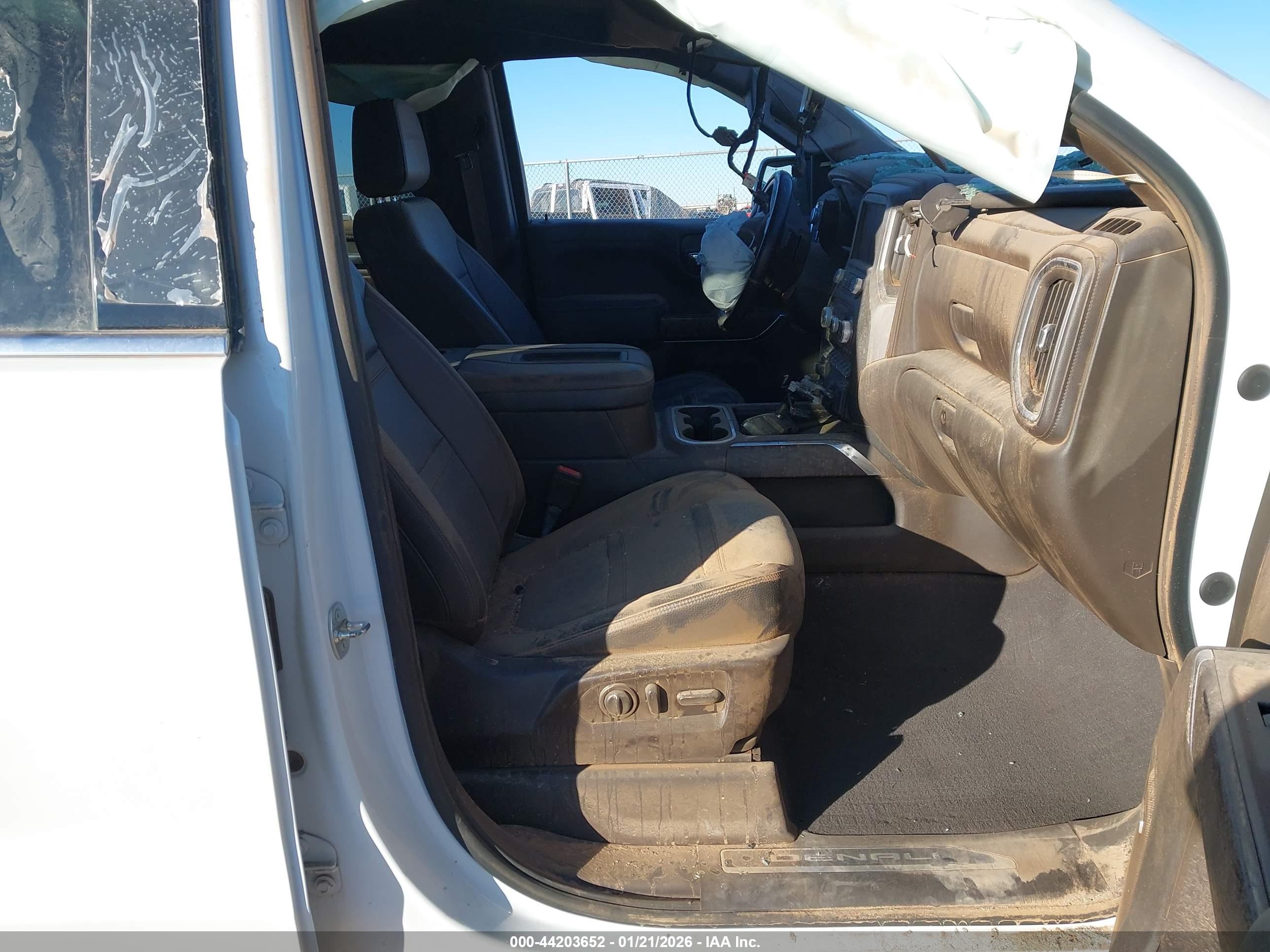 GMC SIERRA image 5