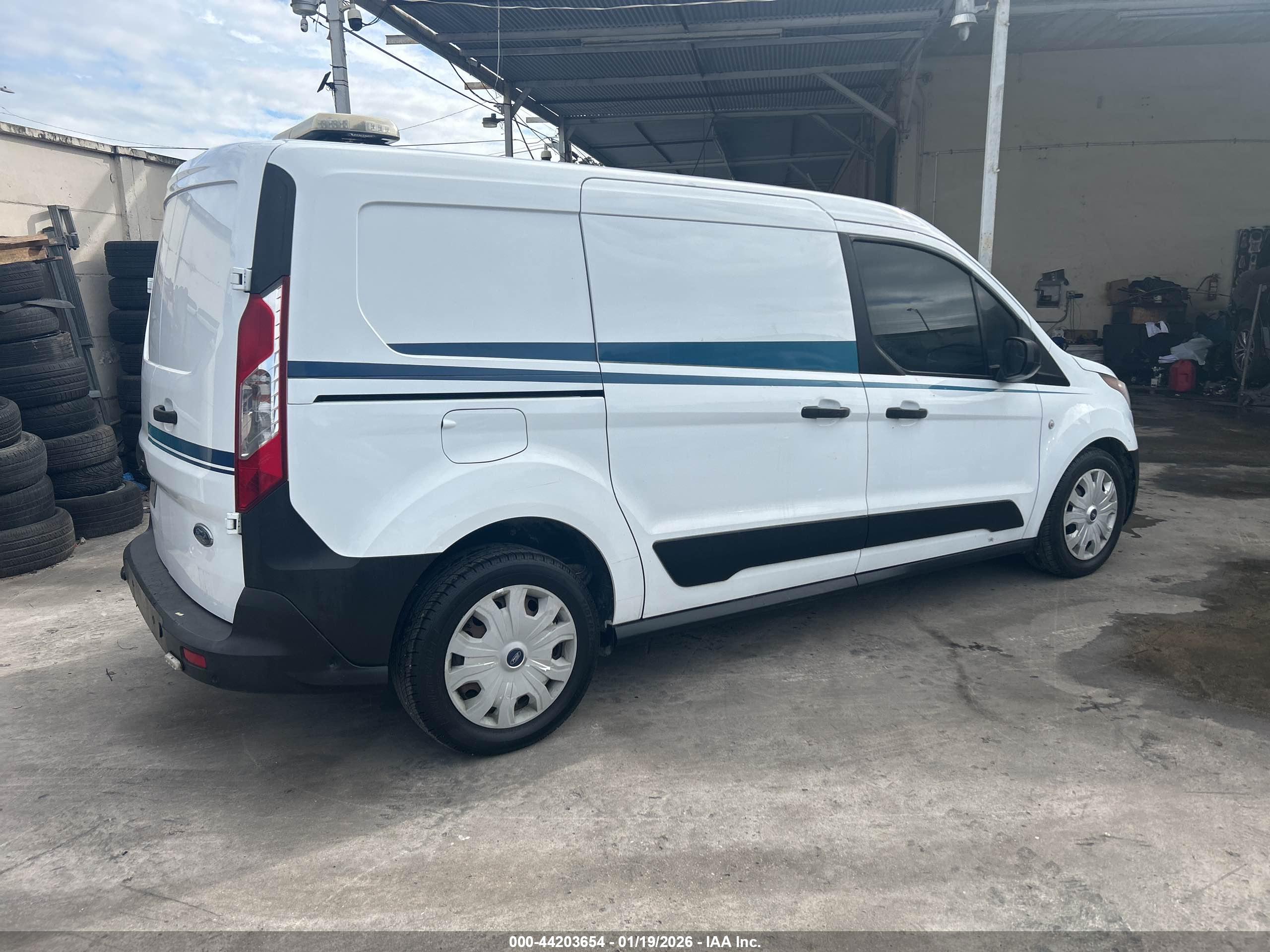FORD TRANSIT image 4