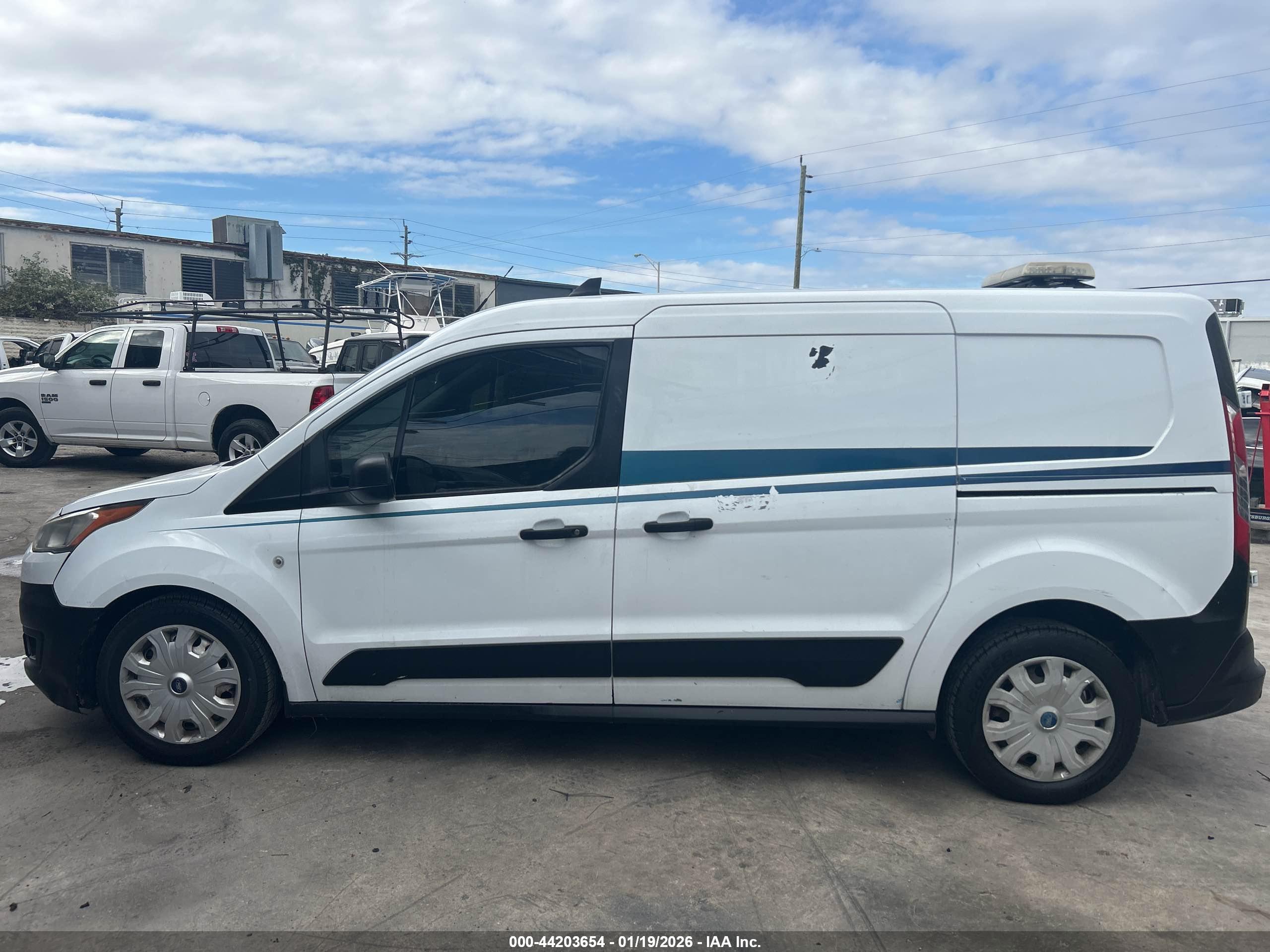 FORD TRANSIT image 6