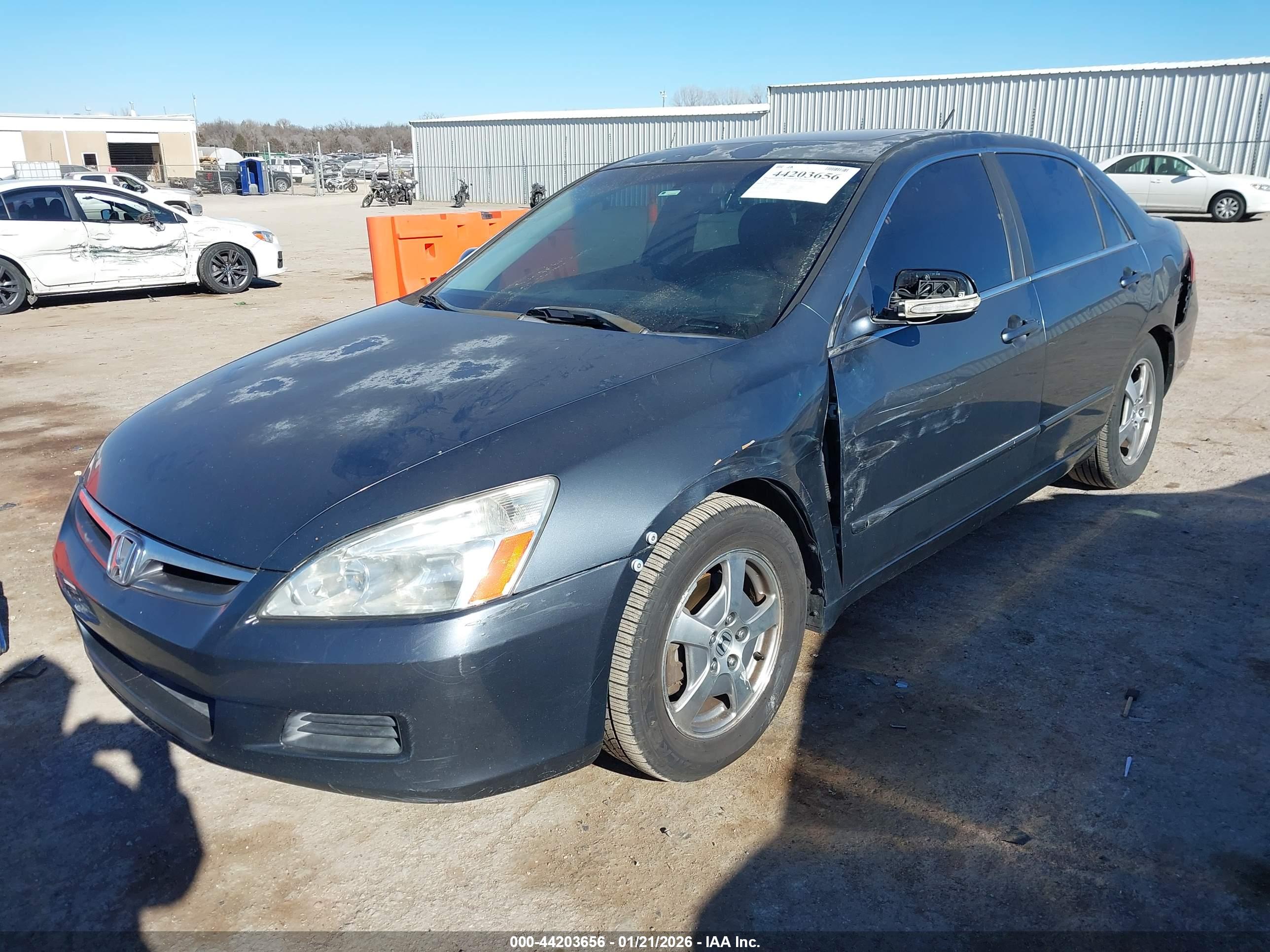 HONDA ACCORD image 2