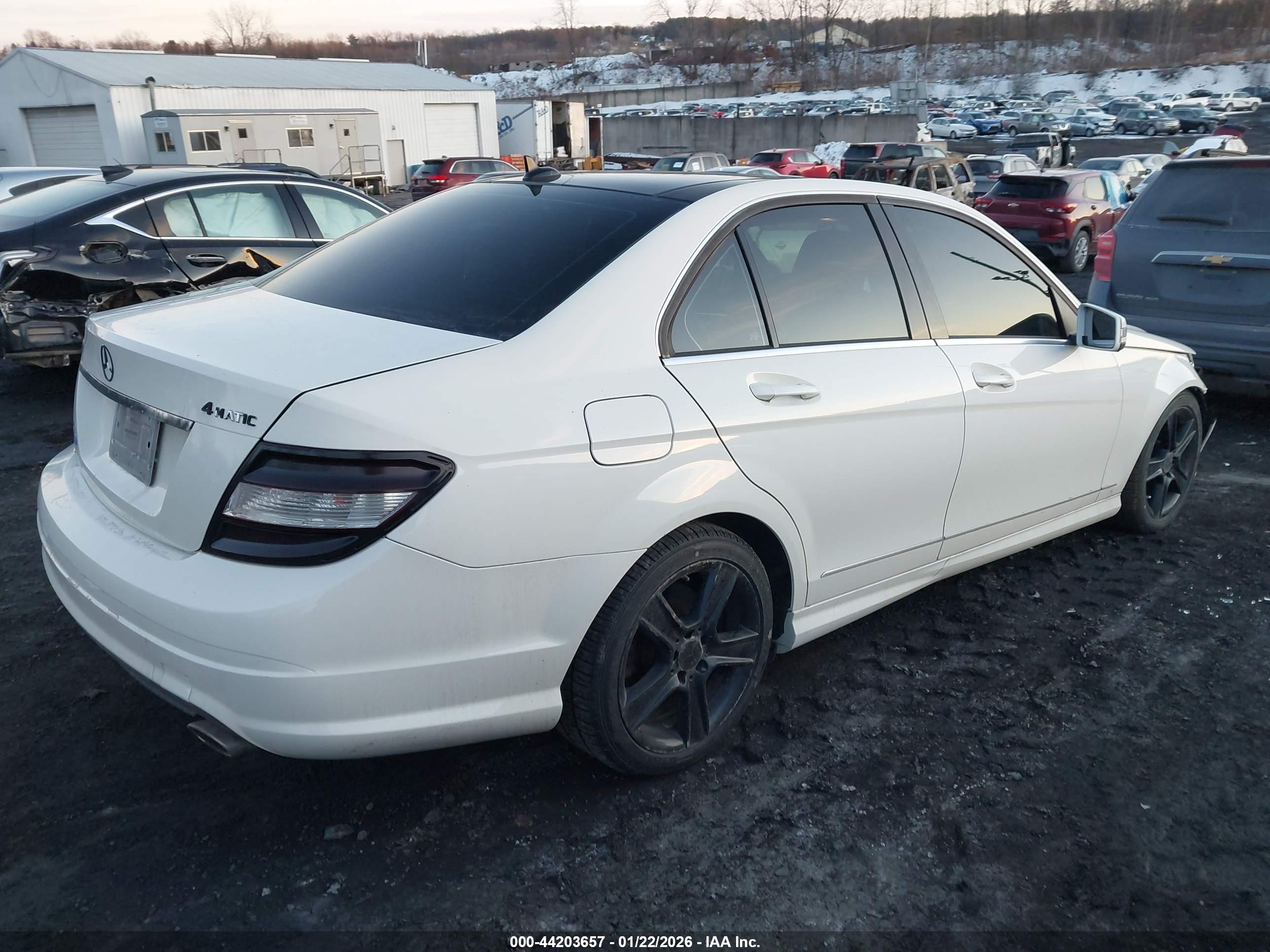 MERCEDES-BENZ C image 4