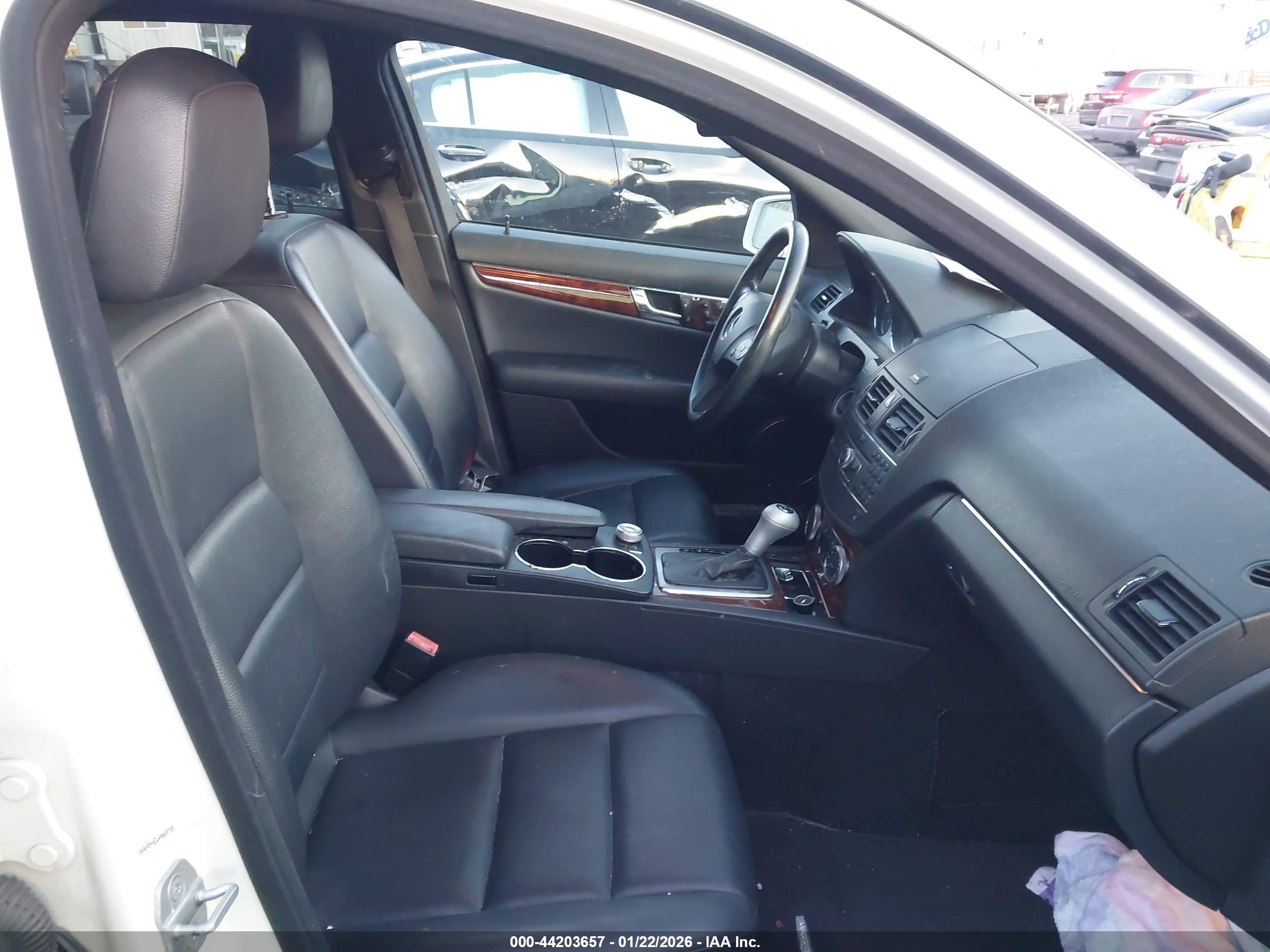 MERCEDES-BENZ C image 5