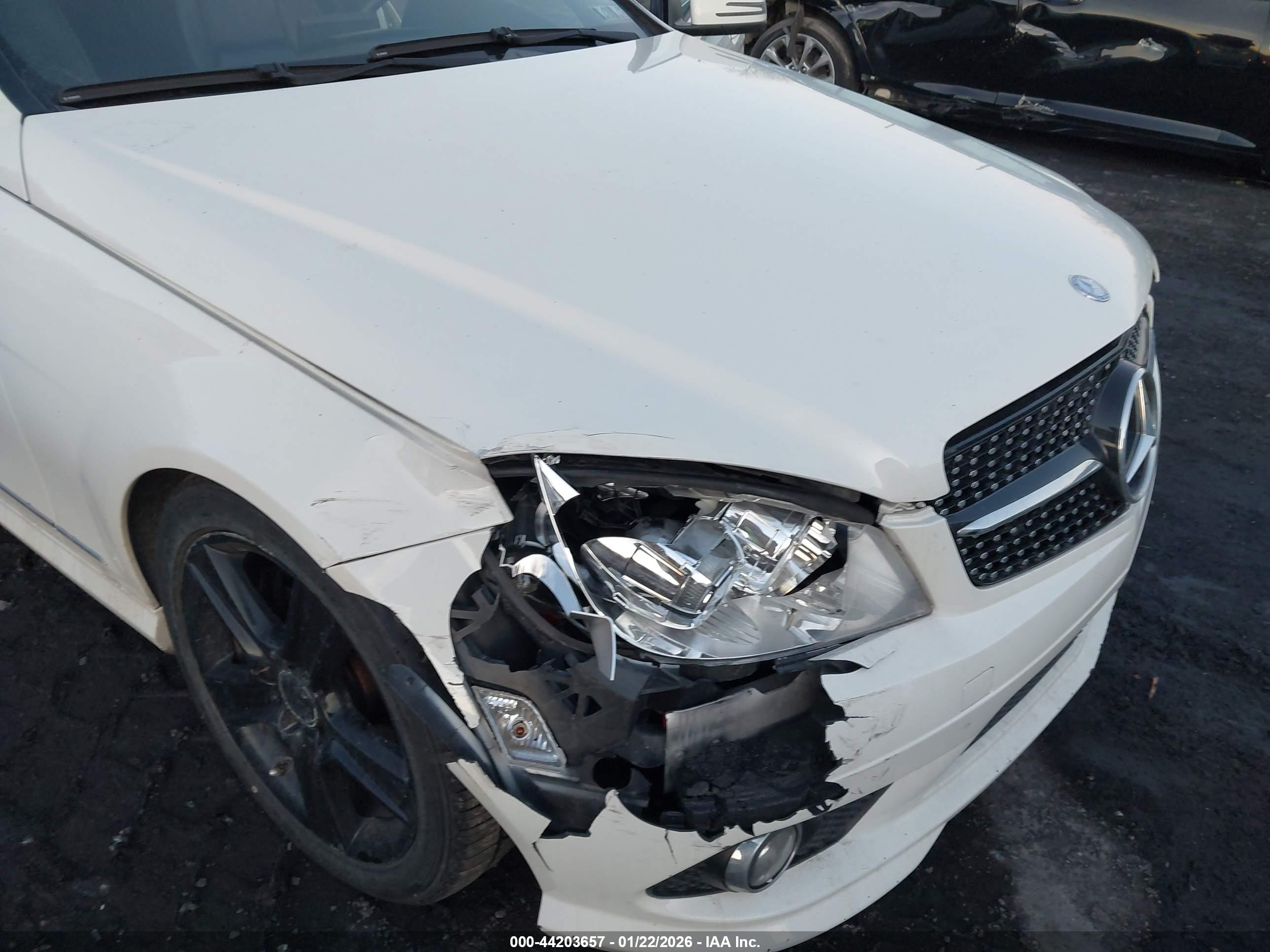 MERCEDES-BENZ C image 6