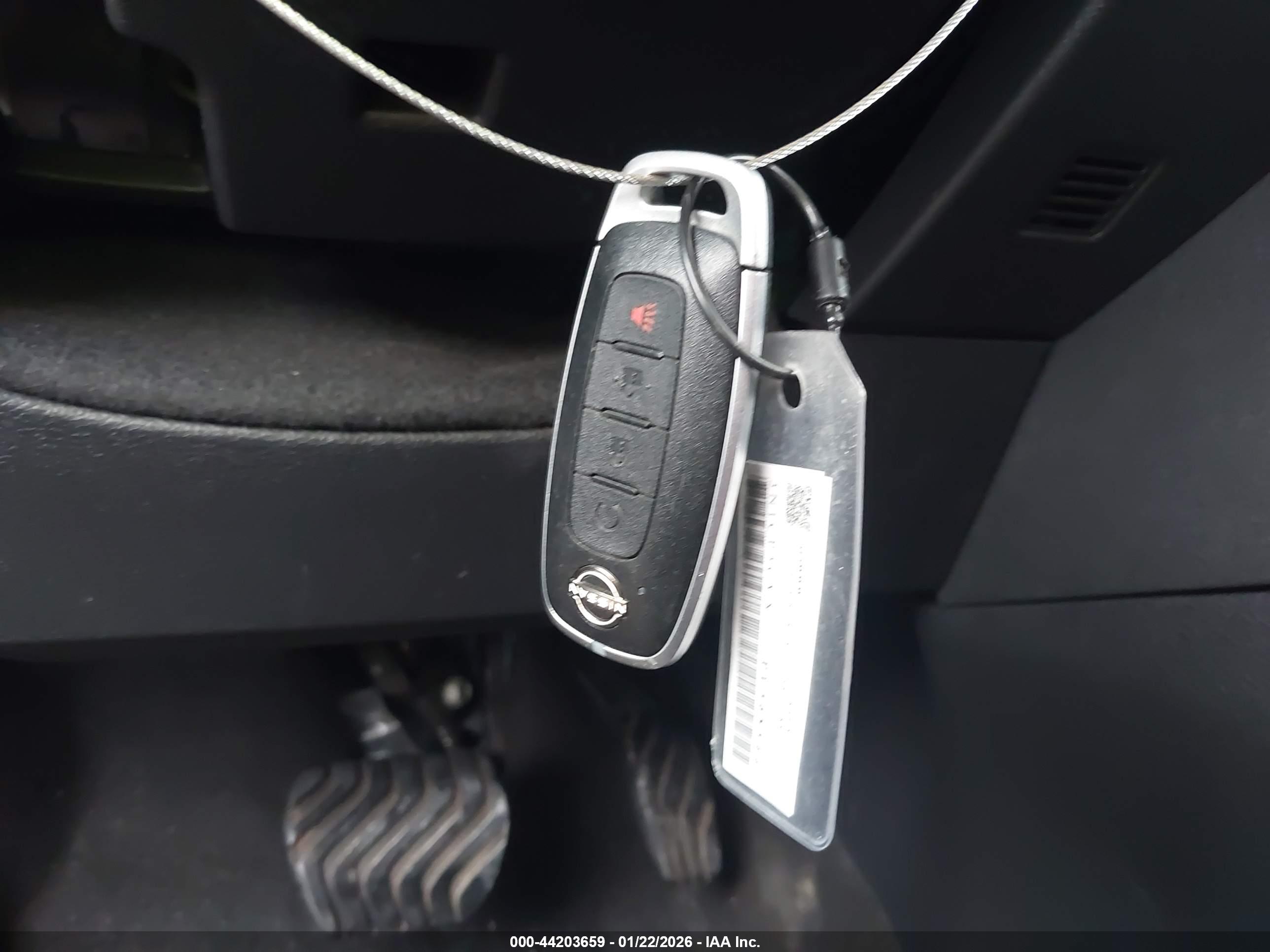 NISSAN KICKS image 11