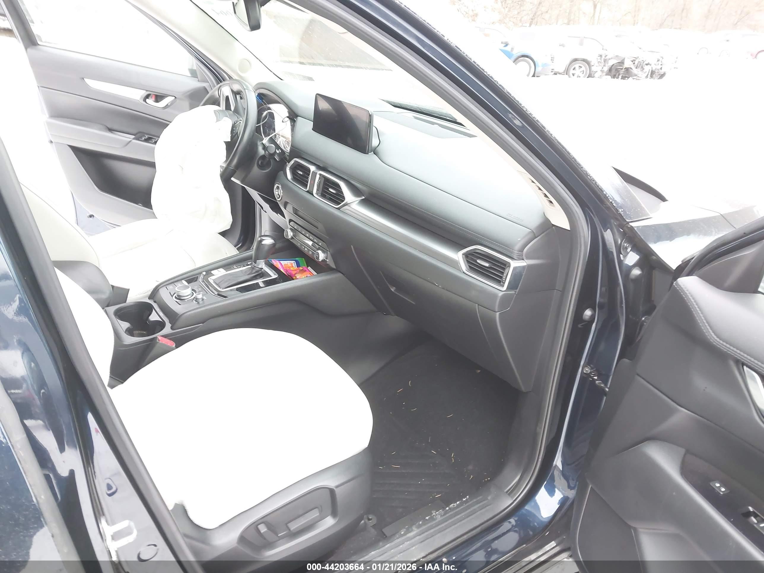 MAZDA CX-5 image 5