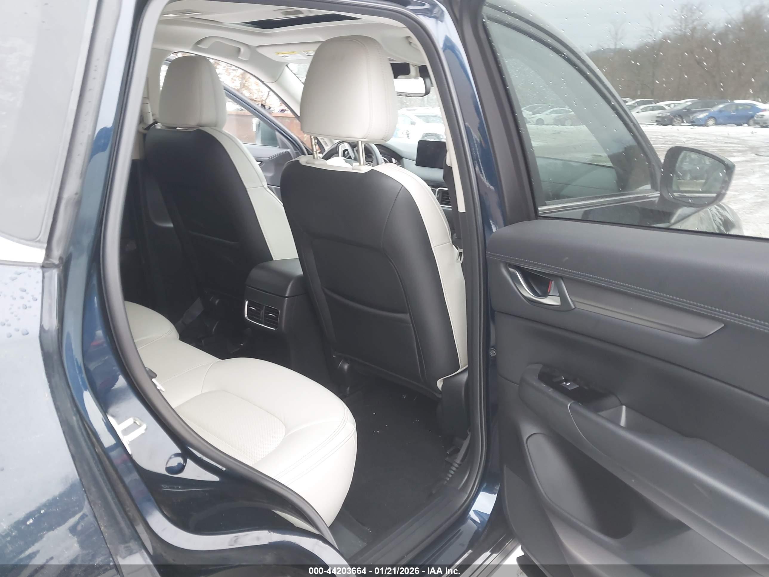 MAZDA CX-5 image 8