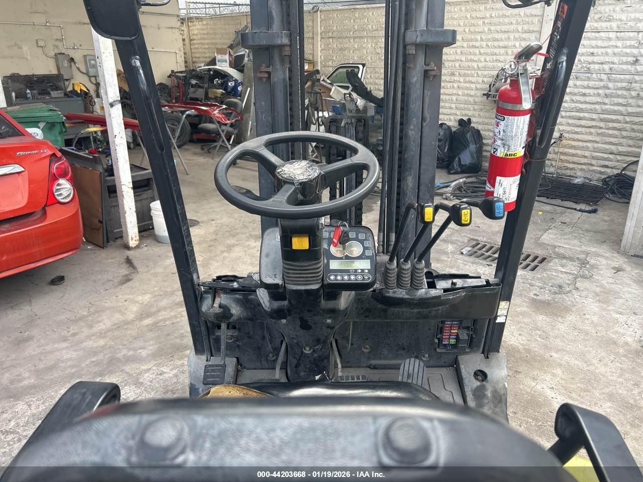 CLARK FORKLIFT image 5