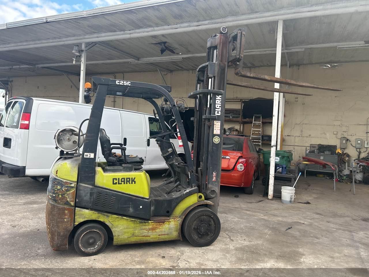 CLARK FORKLIFT image 6