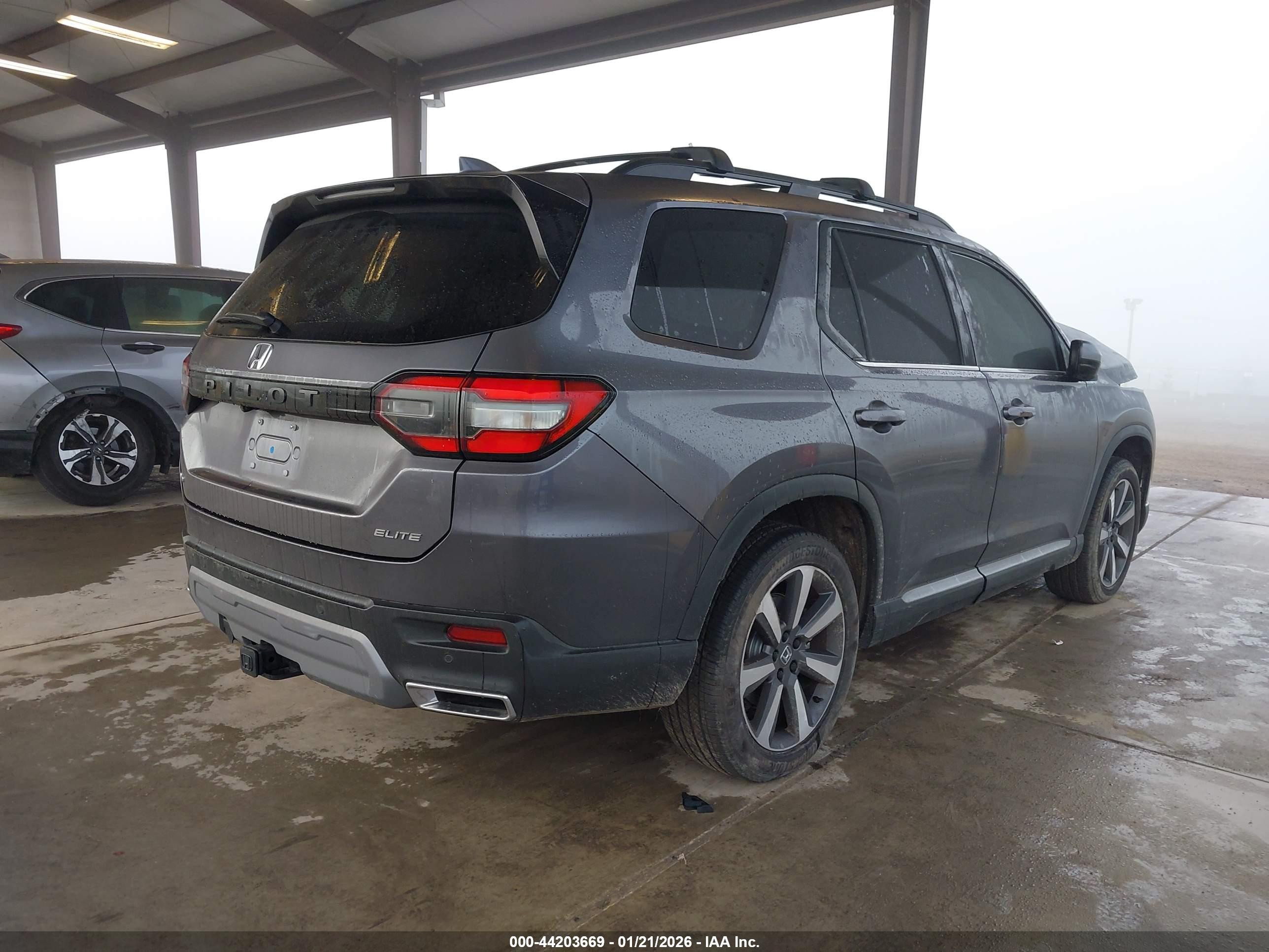 HONDA PILOT image 4