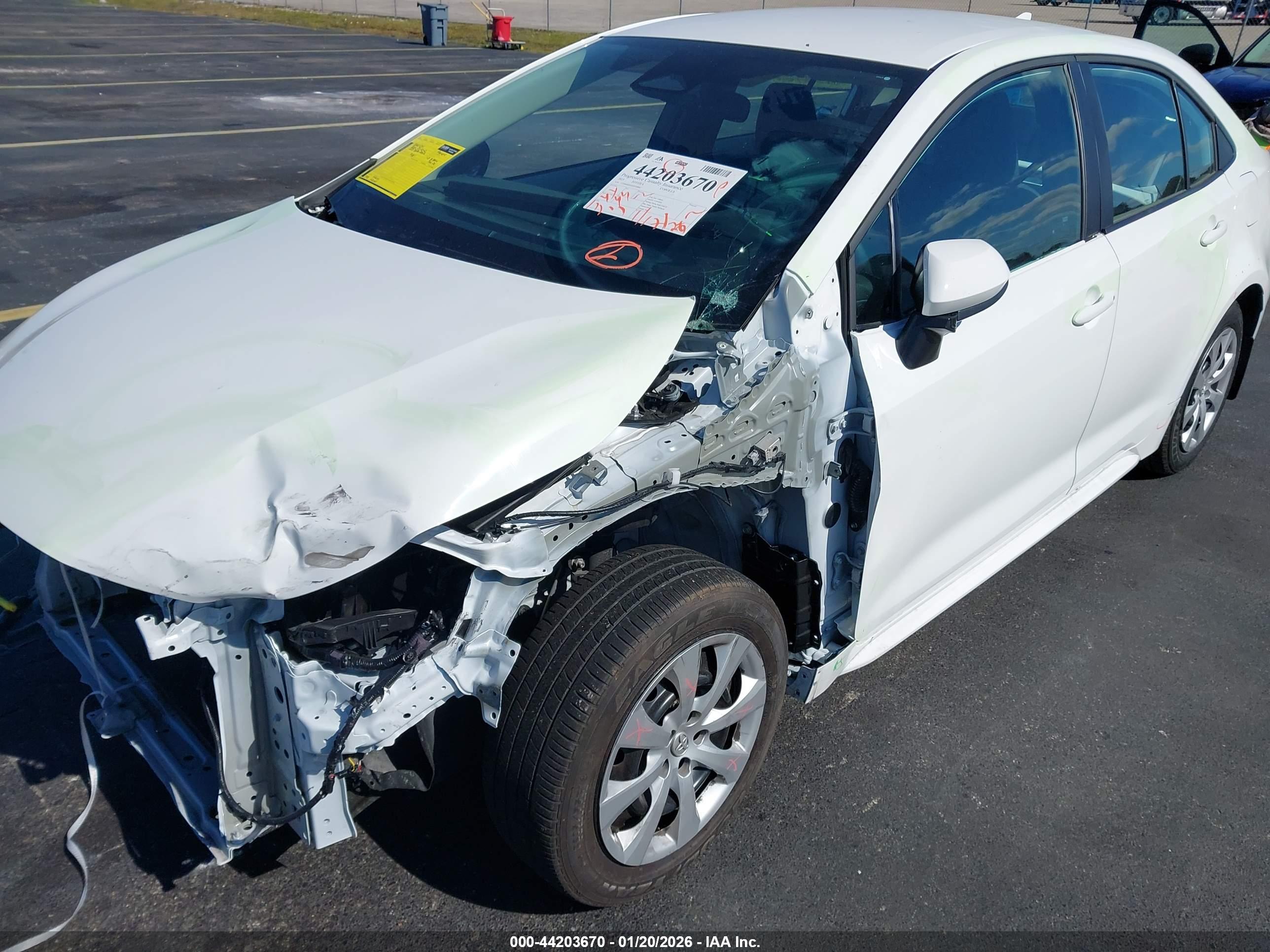 TOYOTA COROLLA image 6