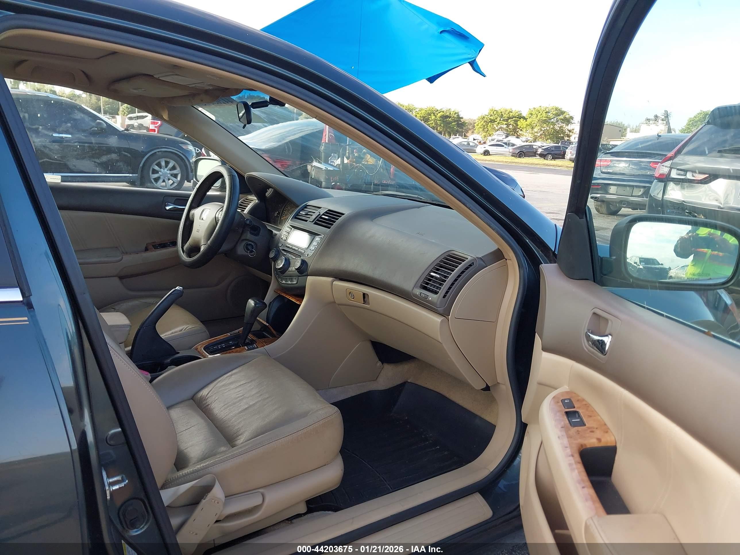 HONDA ACCORD image 5